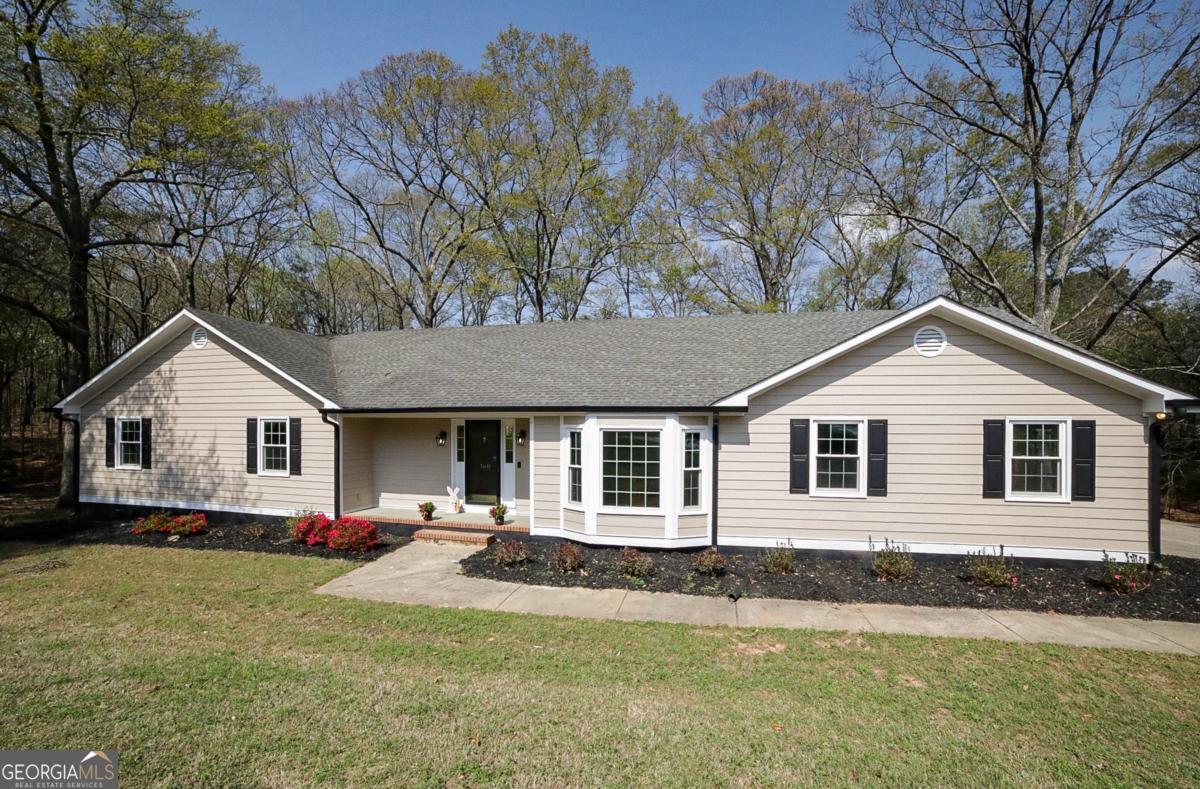 160 Kirkwood Dr — photo