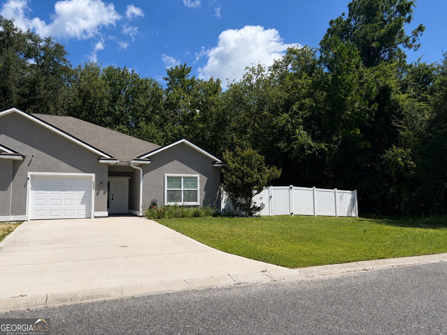 325 Gary Cir — photo