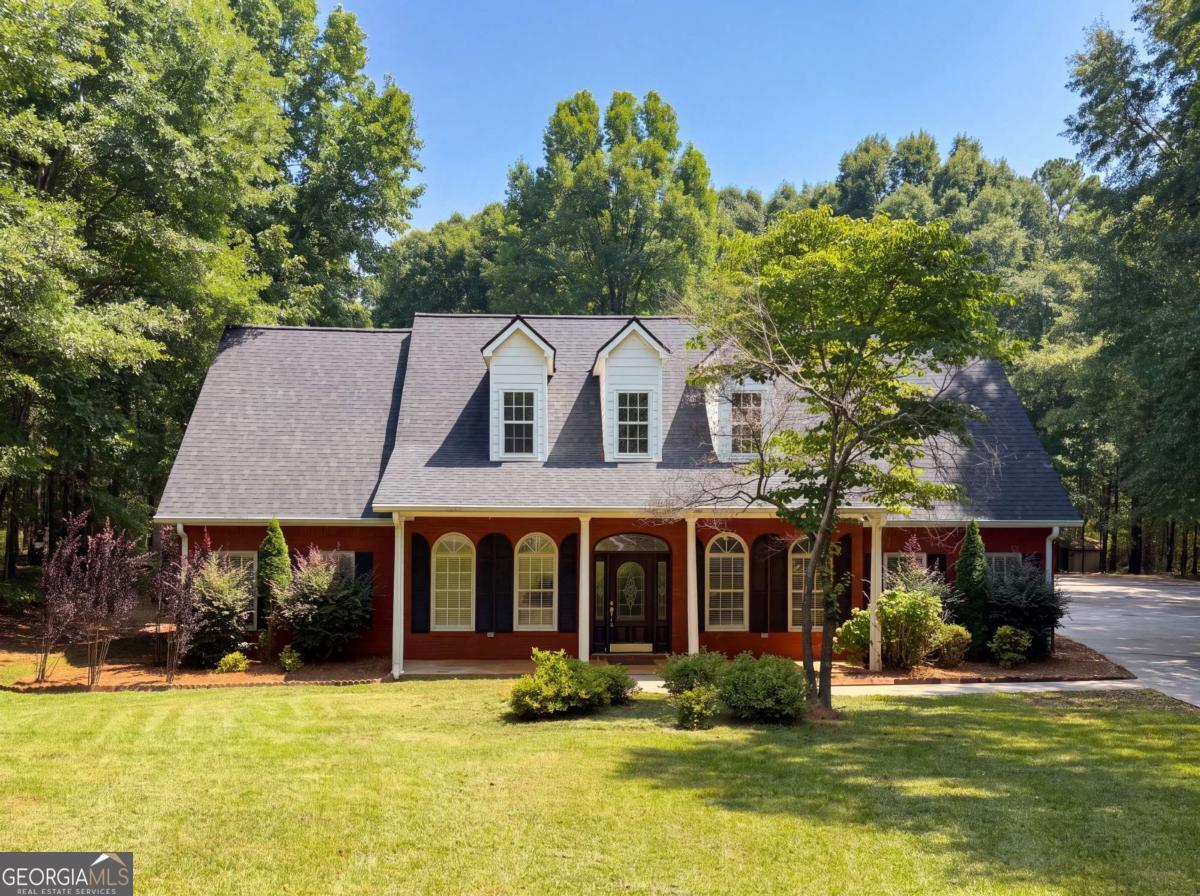 346 Carnation Dr — photo