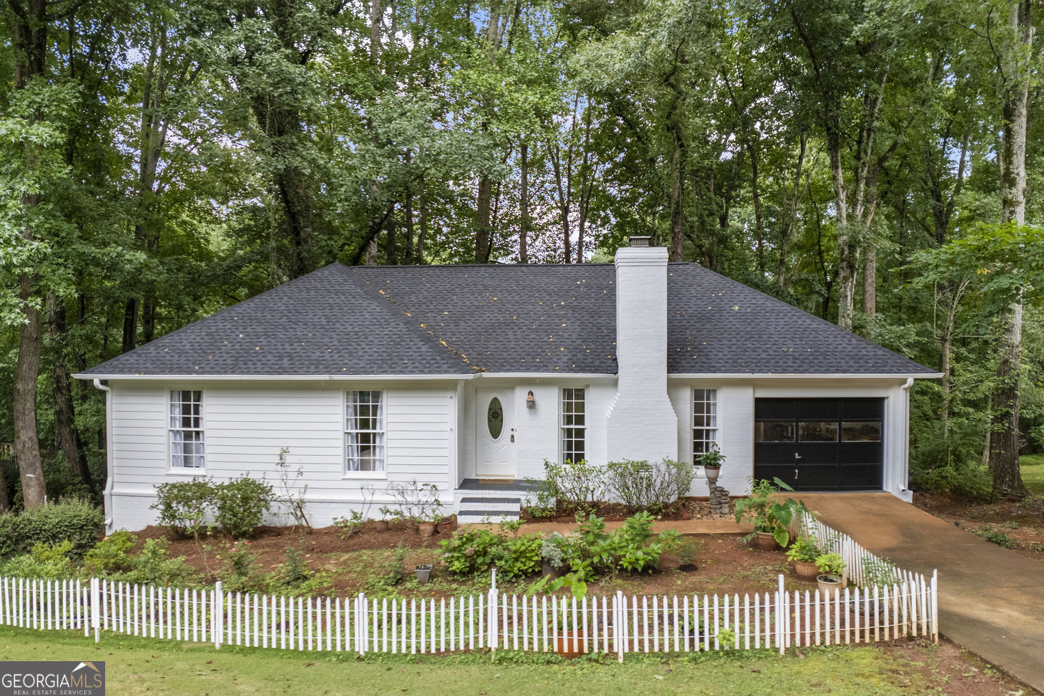 375 Brookstone Dr — photo