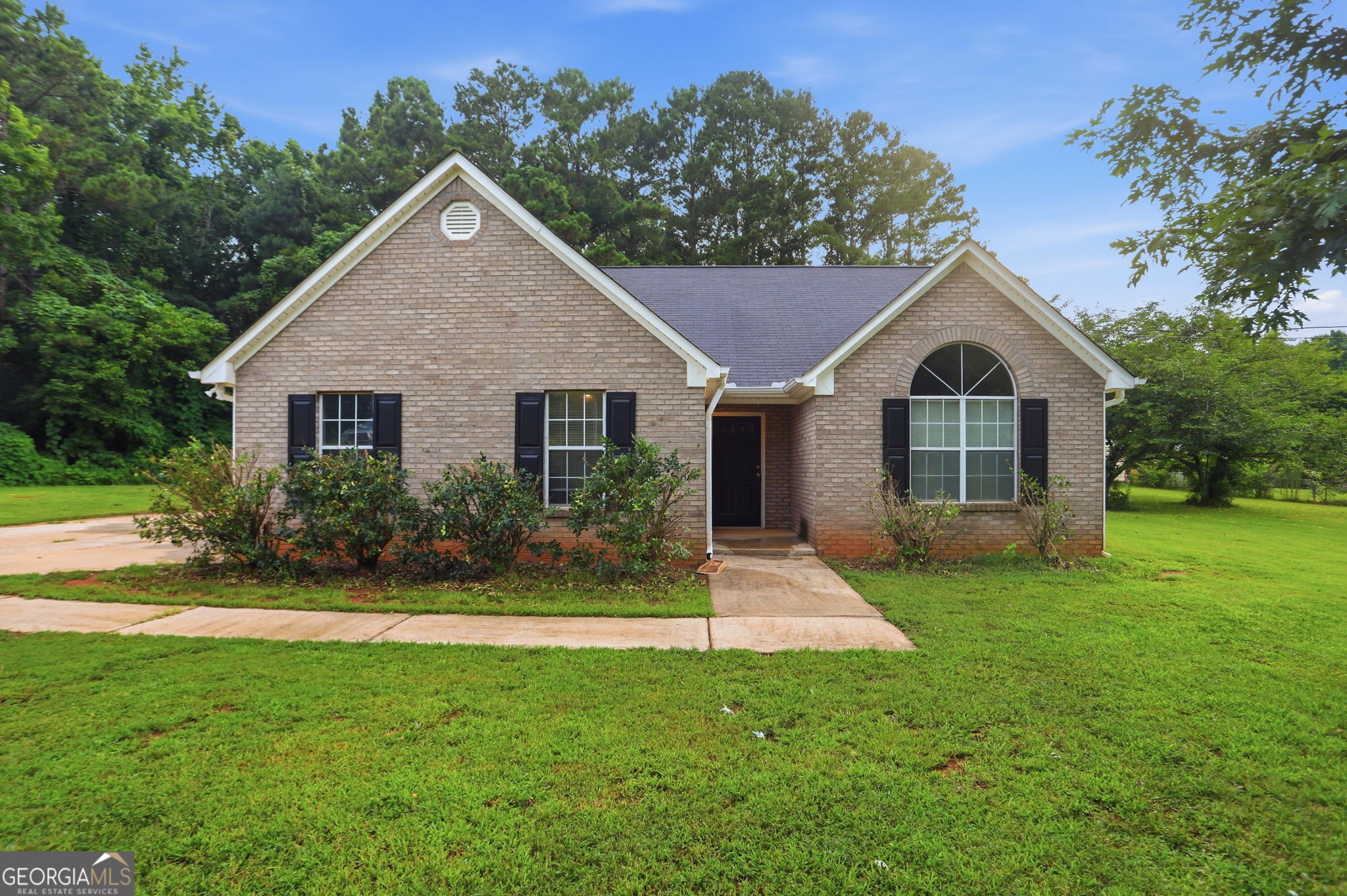 1452 Stroud Rd — photo