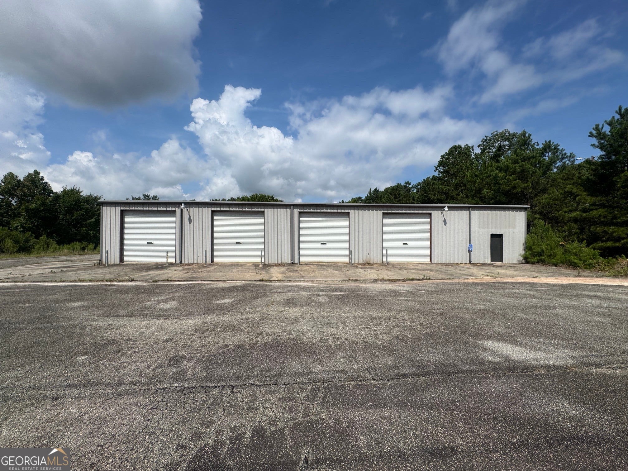 3401 Ocmulgee East Blvd — photo