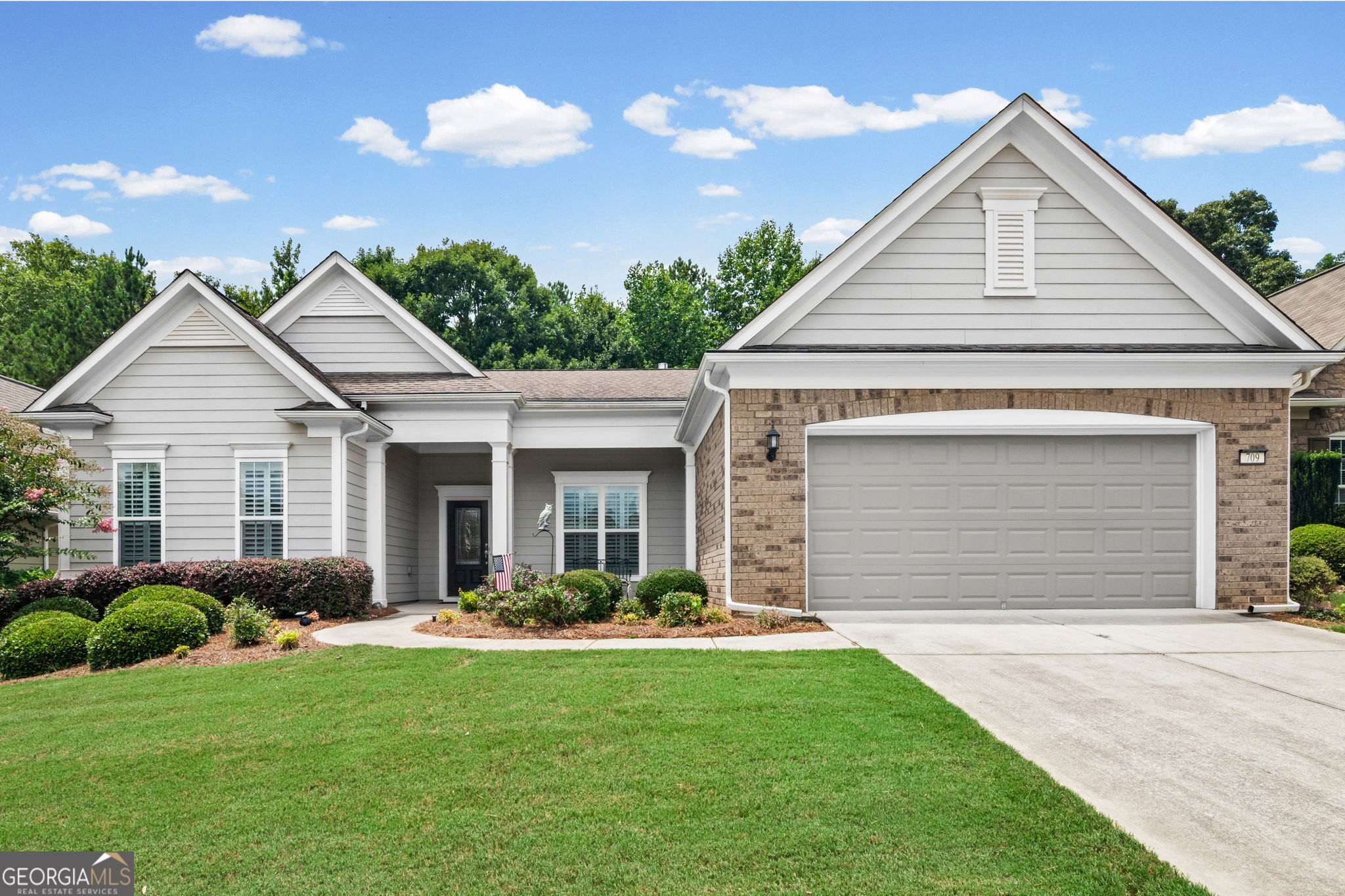 709 Tee Box Dr — photo