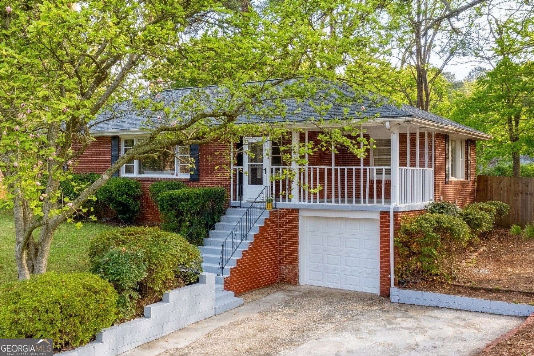 282 Willis Mill Rd SW — photo