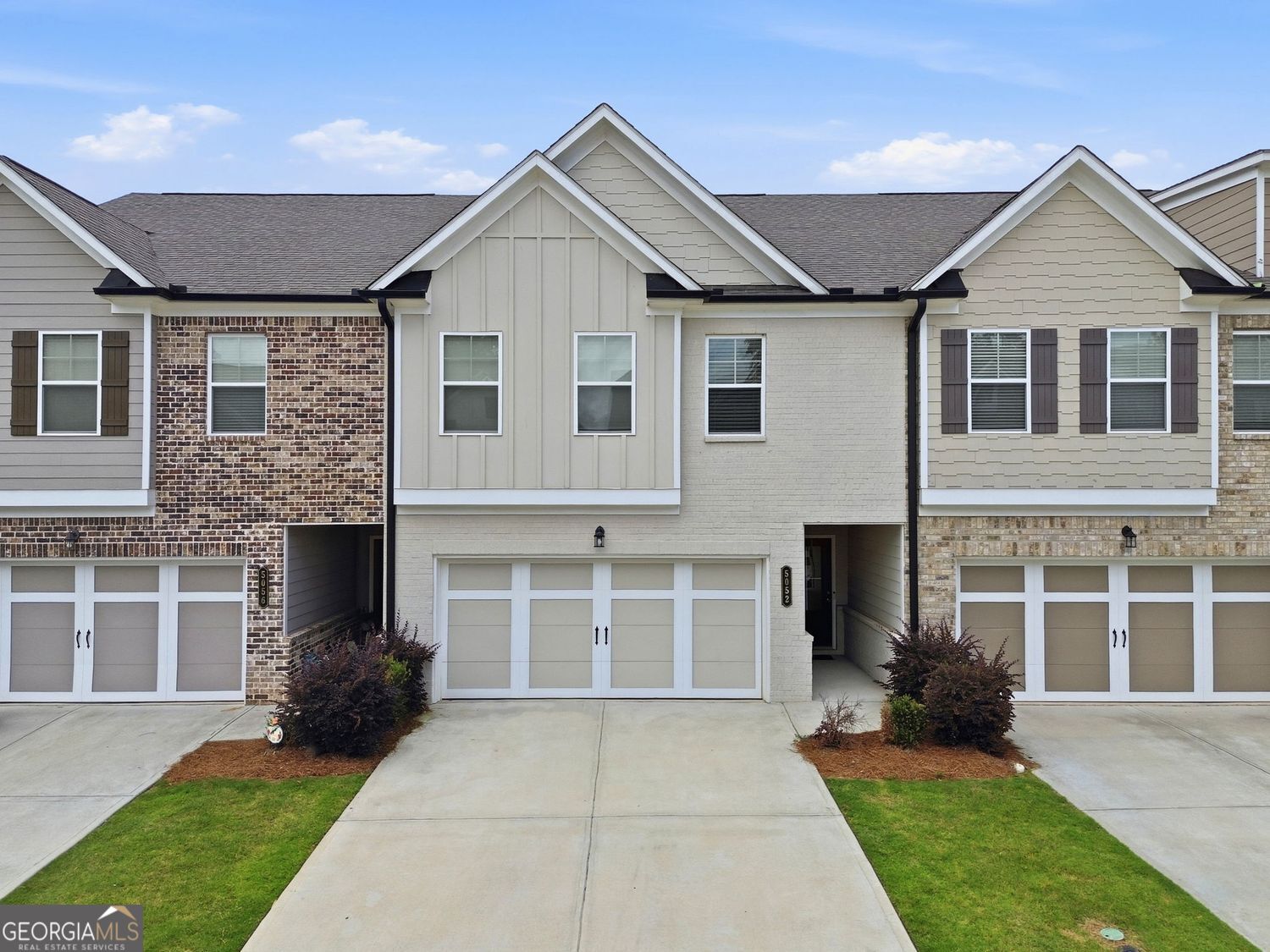 5052 Silver Fox Rd — photo
