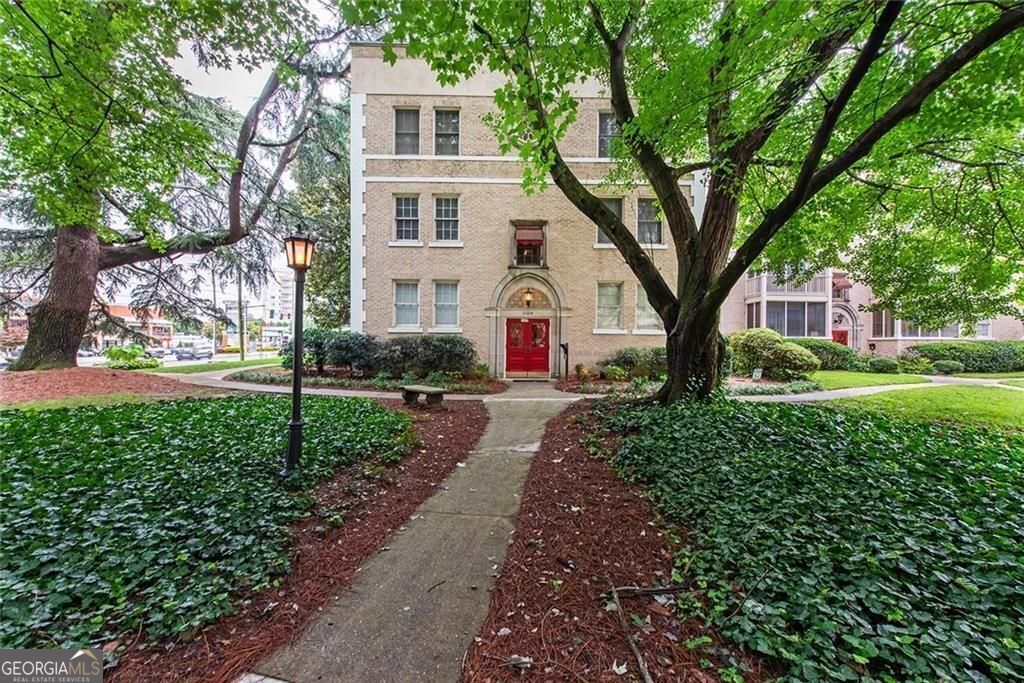 2222 Peachtree Rd a3 — photo