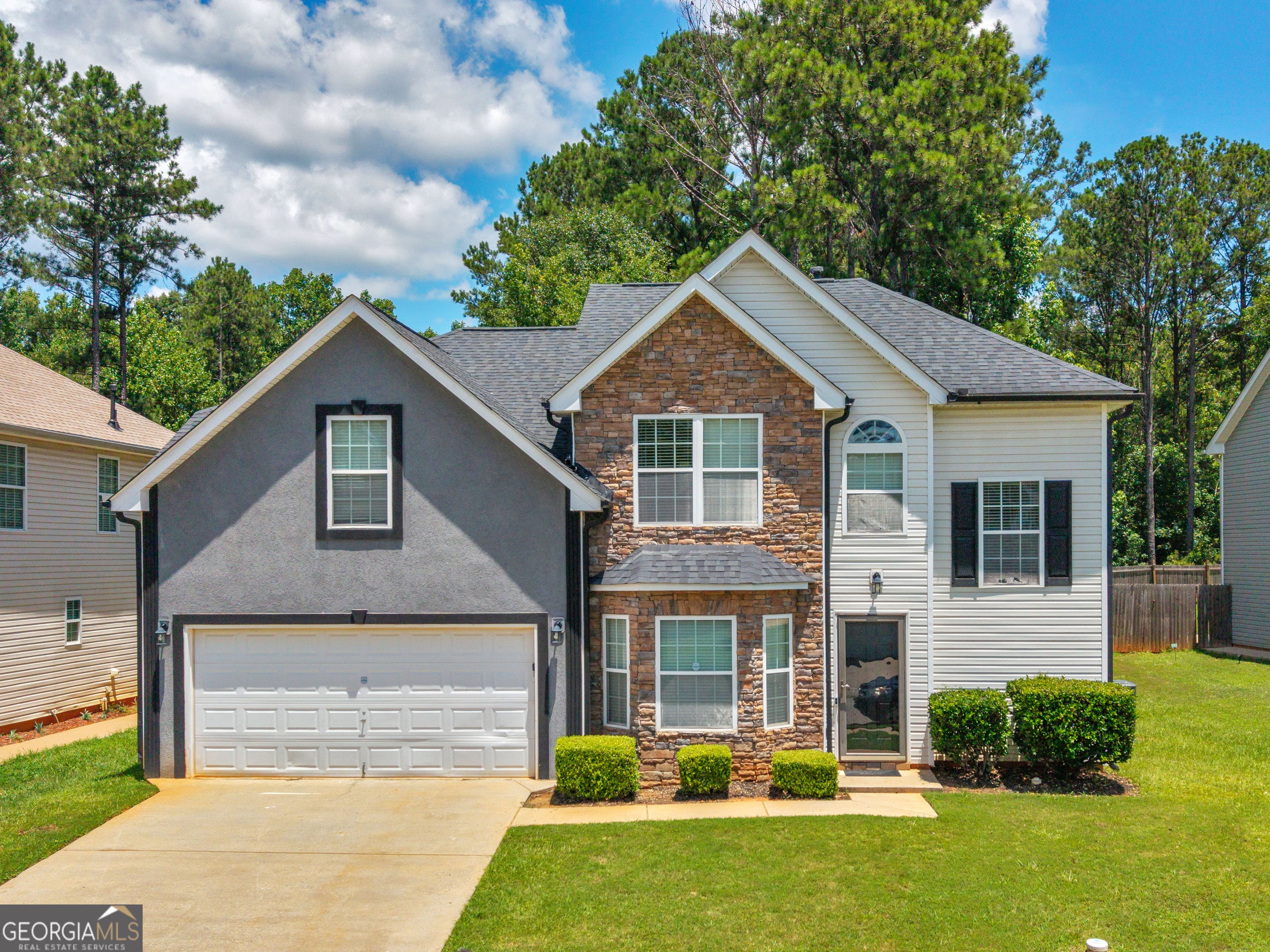 1132 Oak Hollow Ln — photo