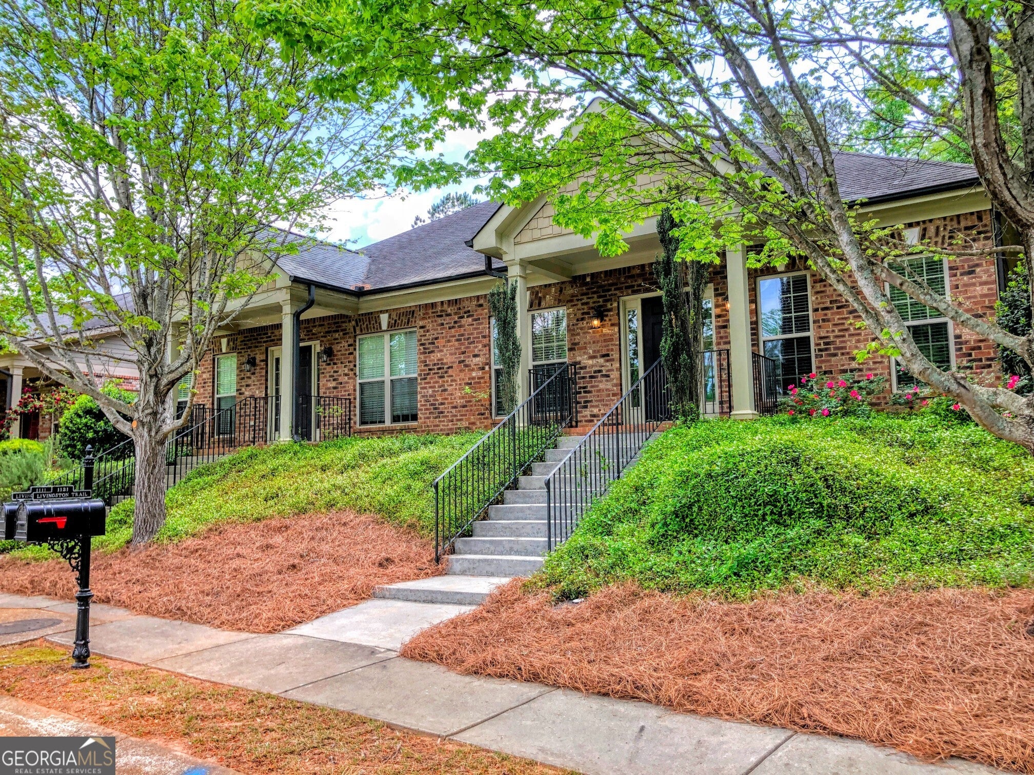 1121 Livingston Trl — photo