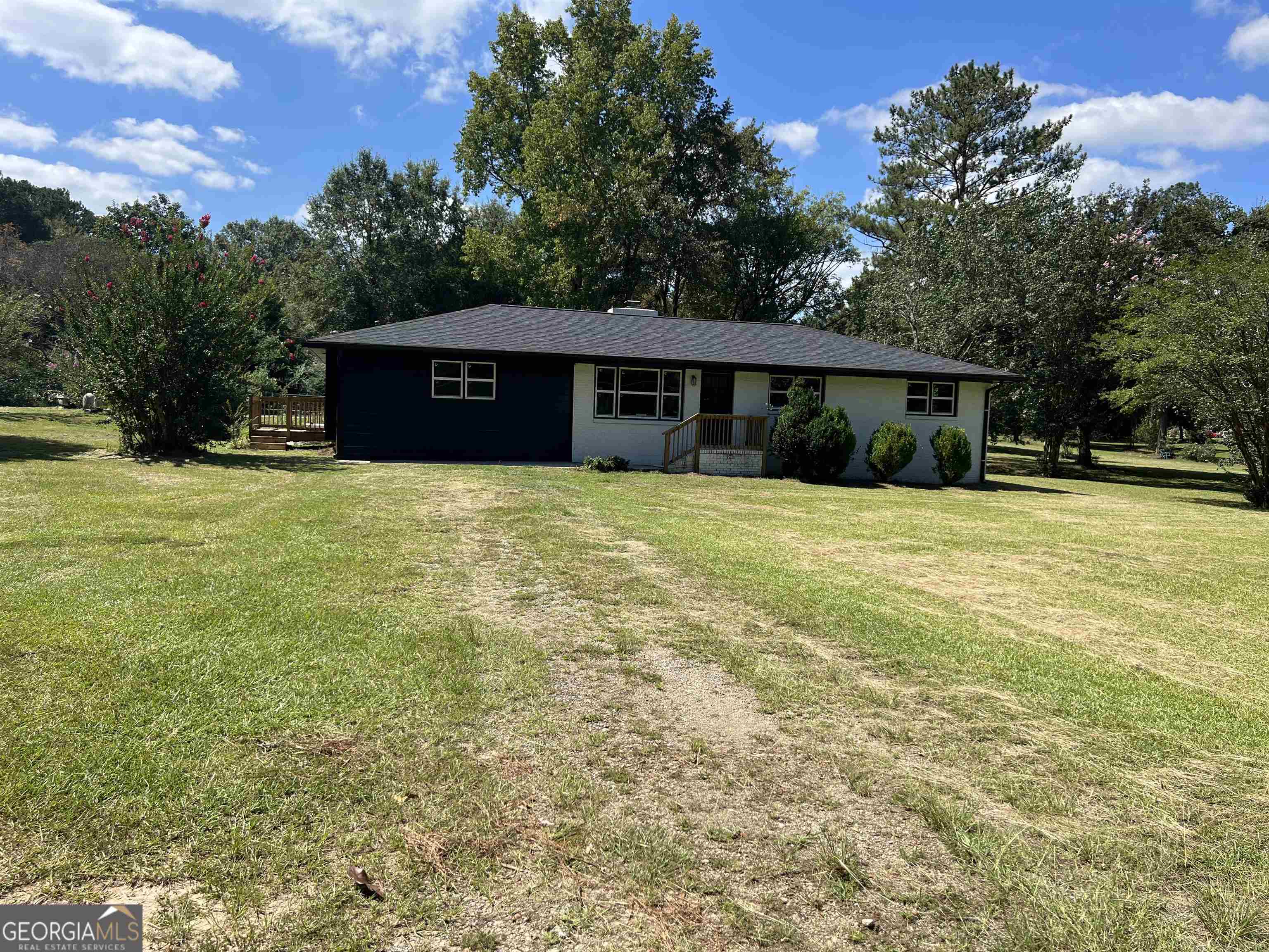415 Crabapple Rd — photo