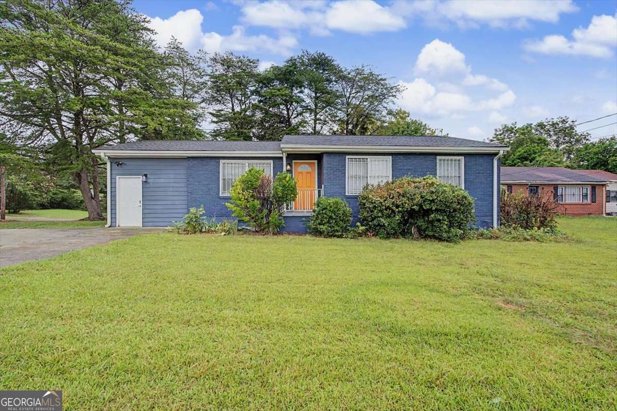 1400 Columbia Dr — photo