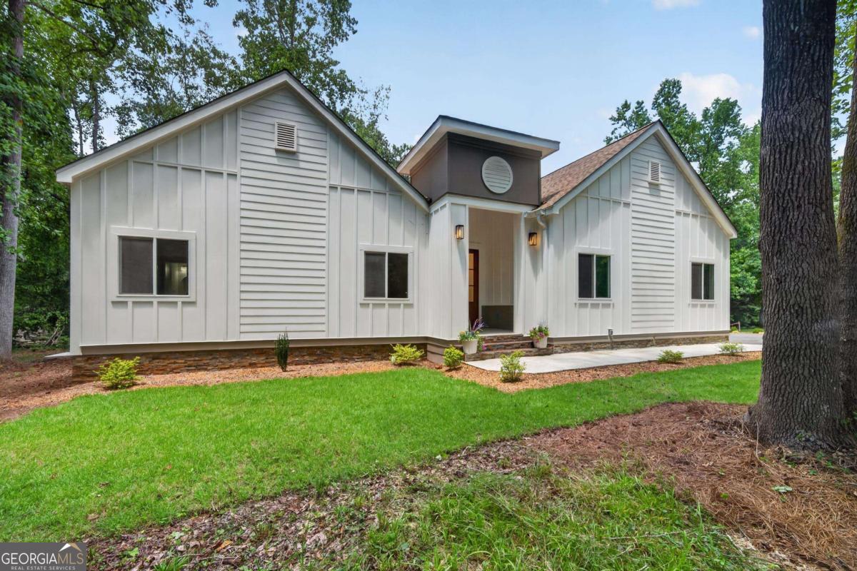 101 Willow CV — photo