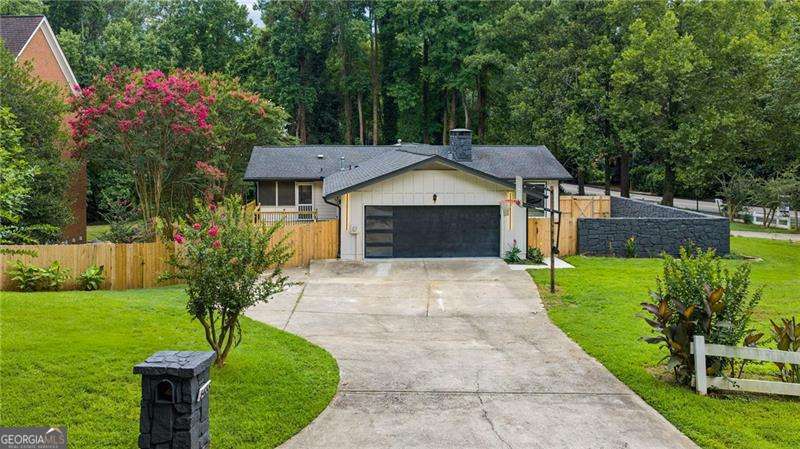 5435 High Point Road, Atlanta GA 30342 — photo 3