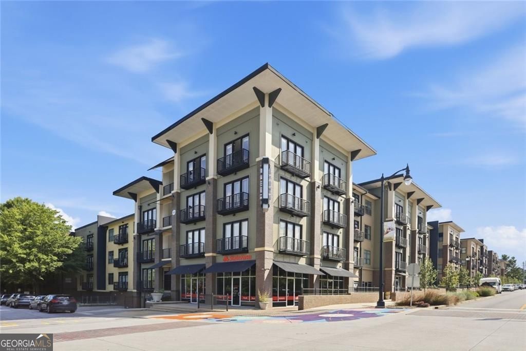 5300 Peachtree Rd 1204 — photo