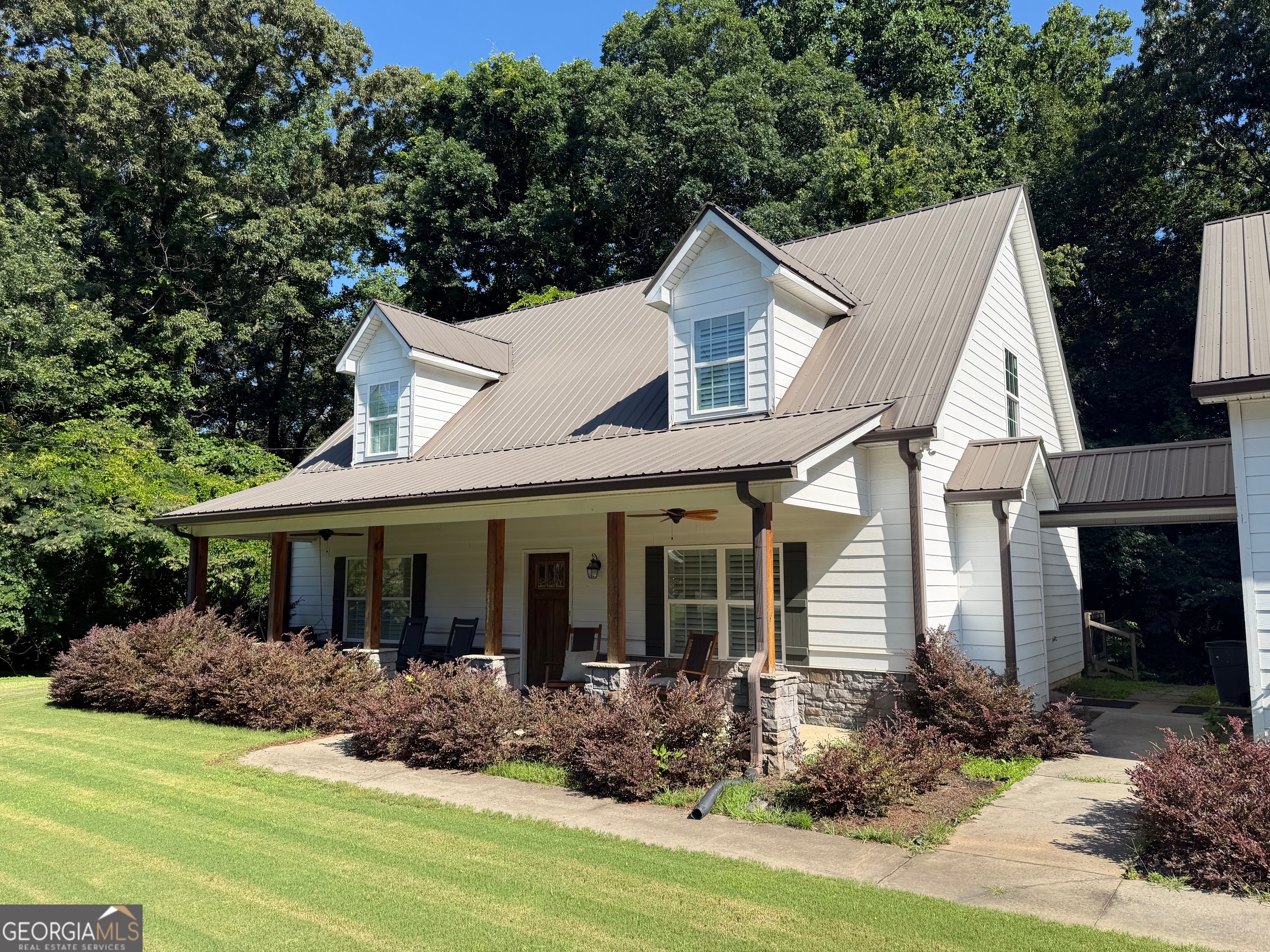 2400 Buford Dam Rd — photo