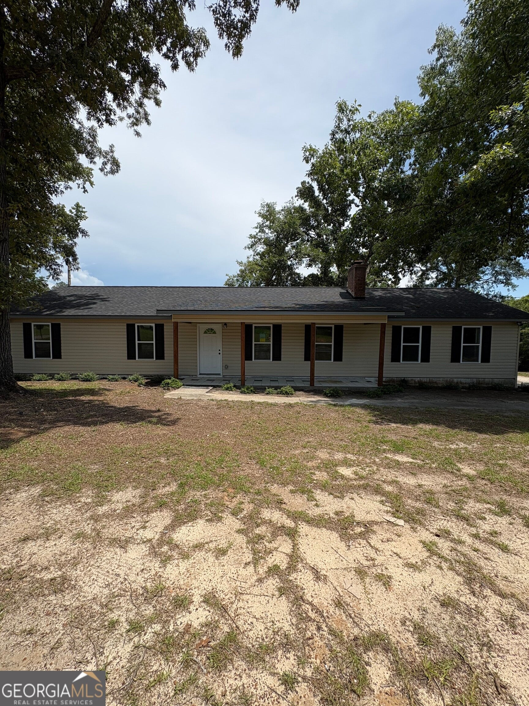 501 Hillside Dr — photo