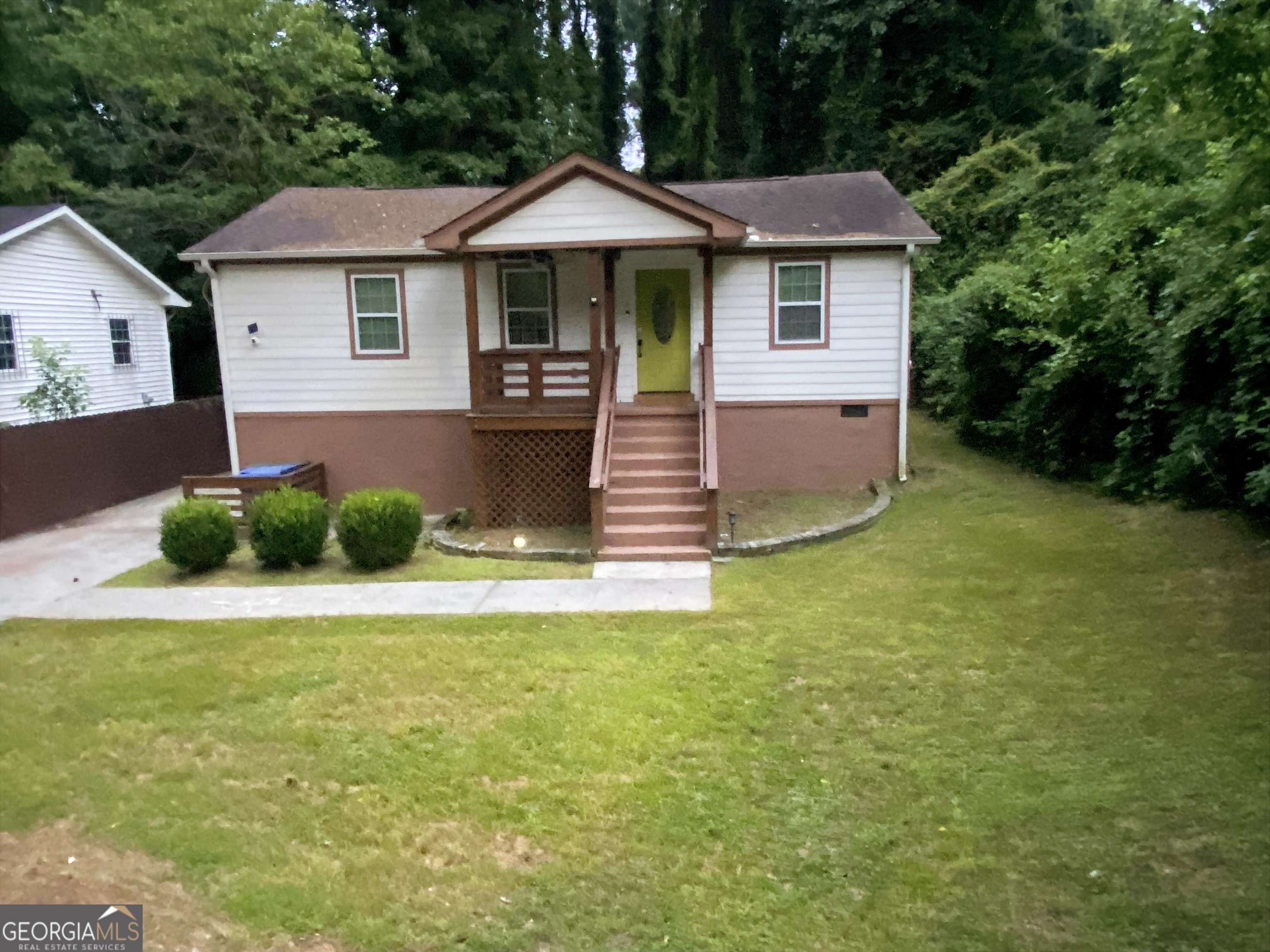 2176 Pansy St NW — photo
