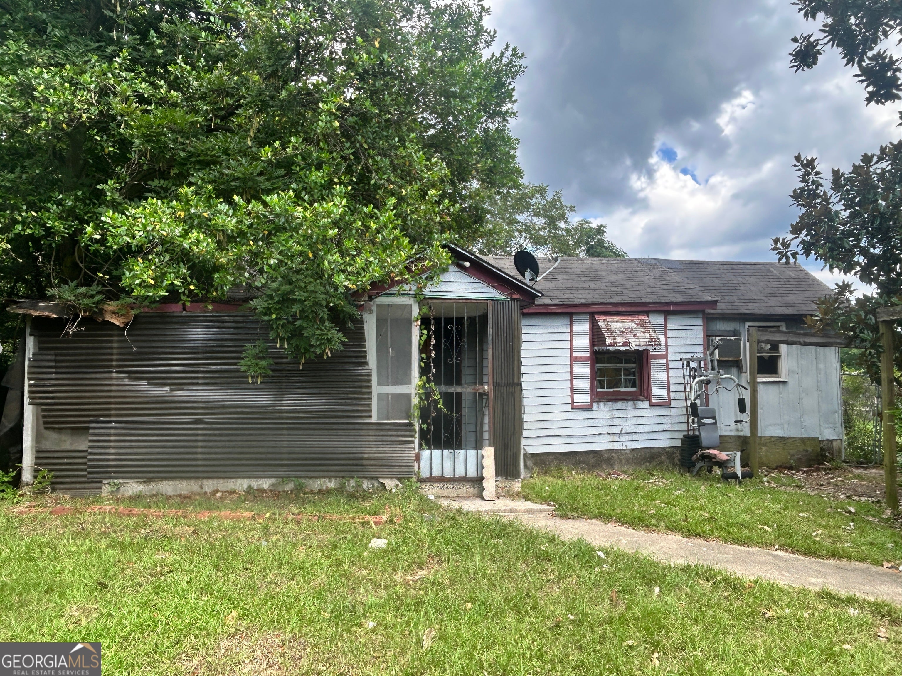 414 Hortman Ave — photo