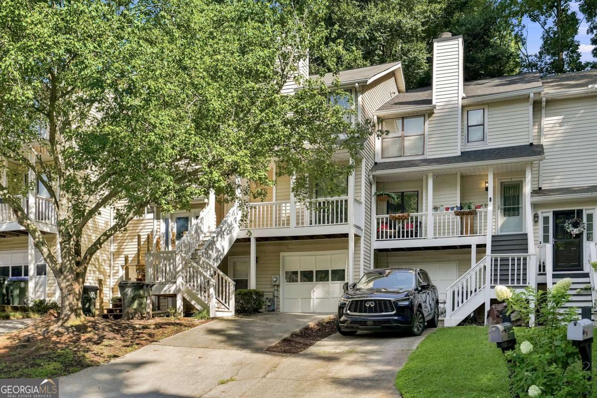 2226 Spring Walk Ct — photo