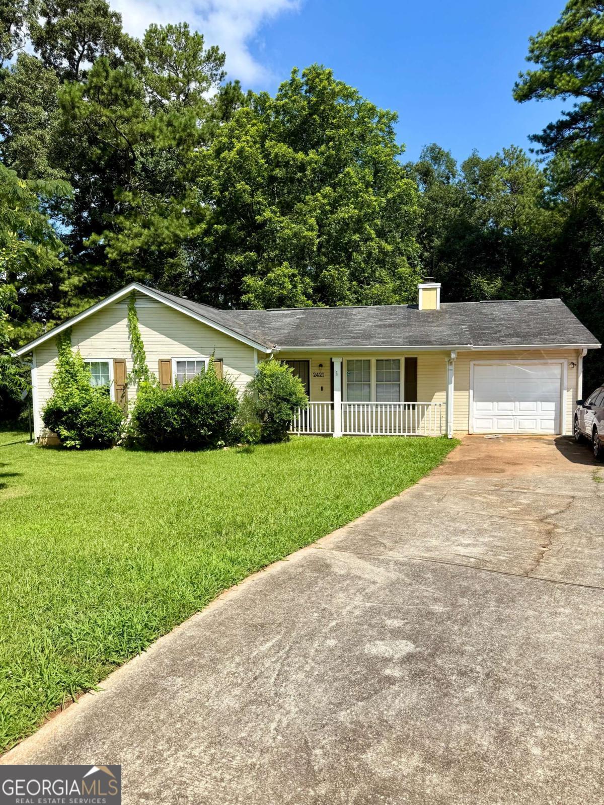 2421 Corner Shoals Dr — photo