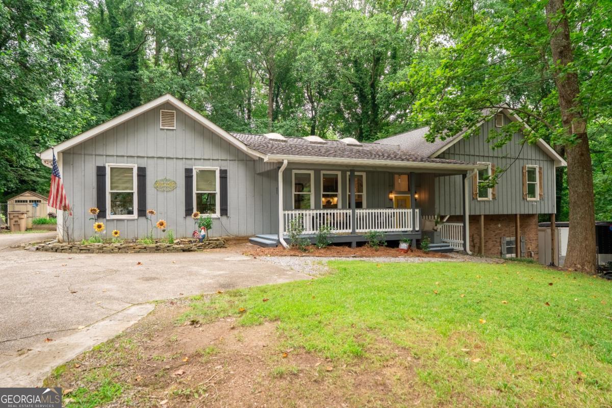 2627 Pinebrook Dr — photo