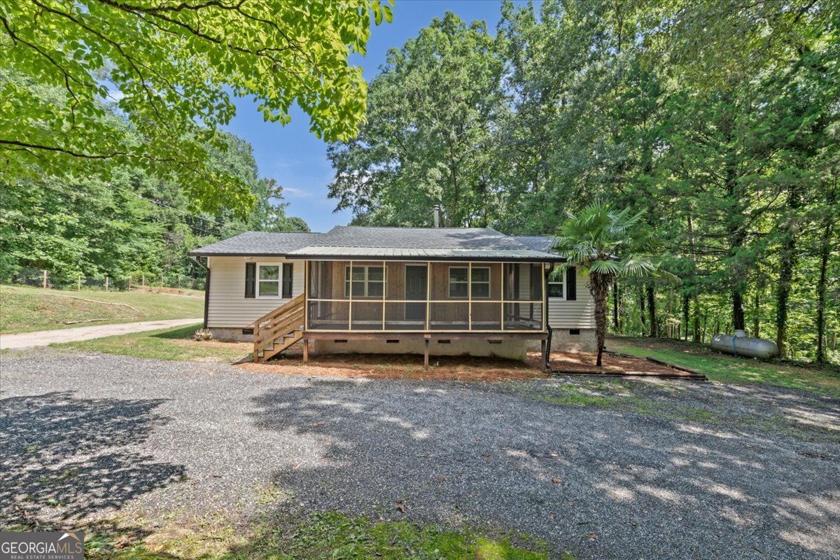 400 Wyldewoode Dr — photo