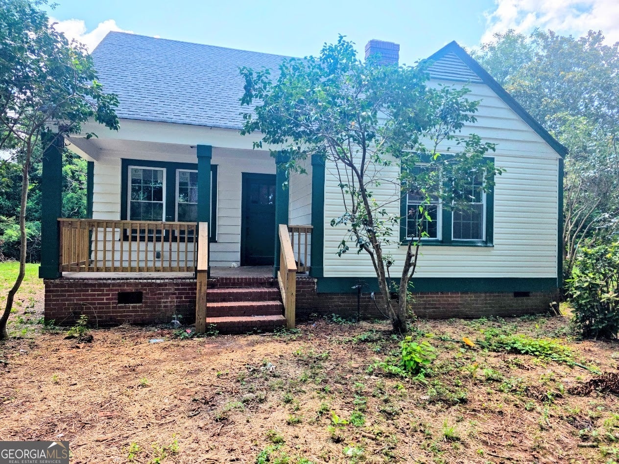 203 Dallas Dr — photo