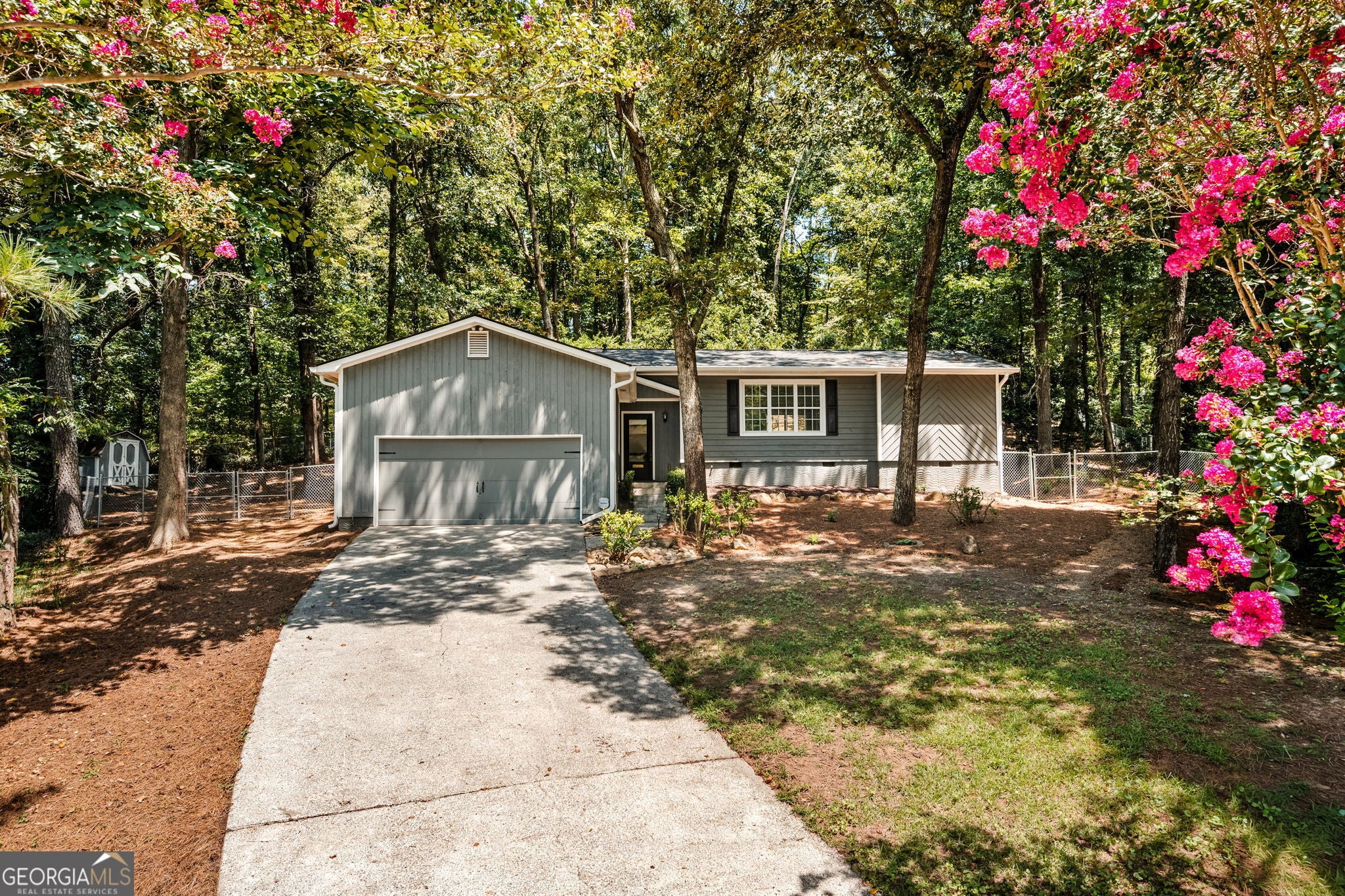 4173 Oak Ferry Dr NE — photo