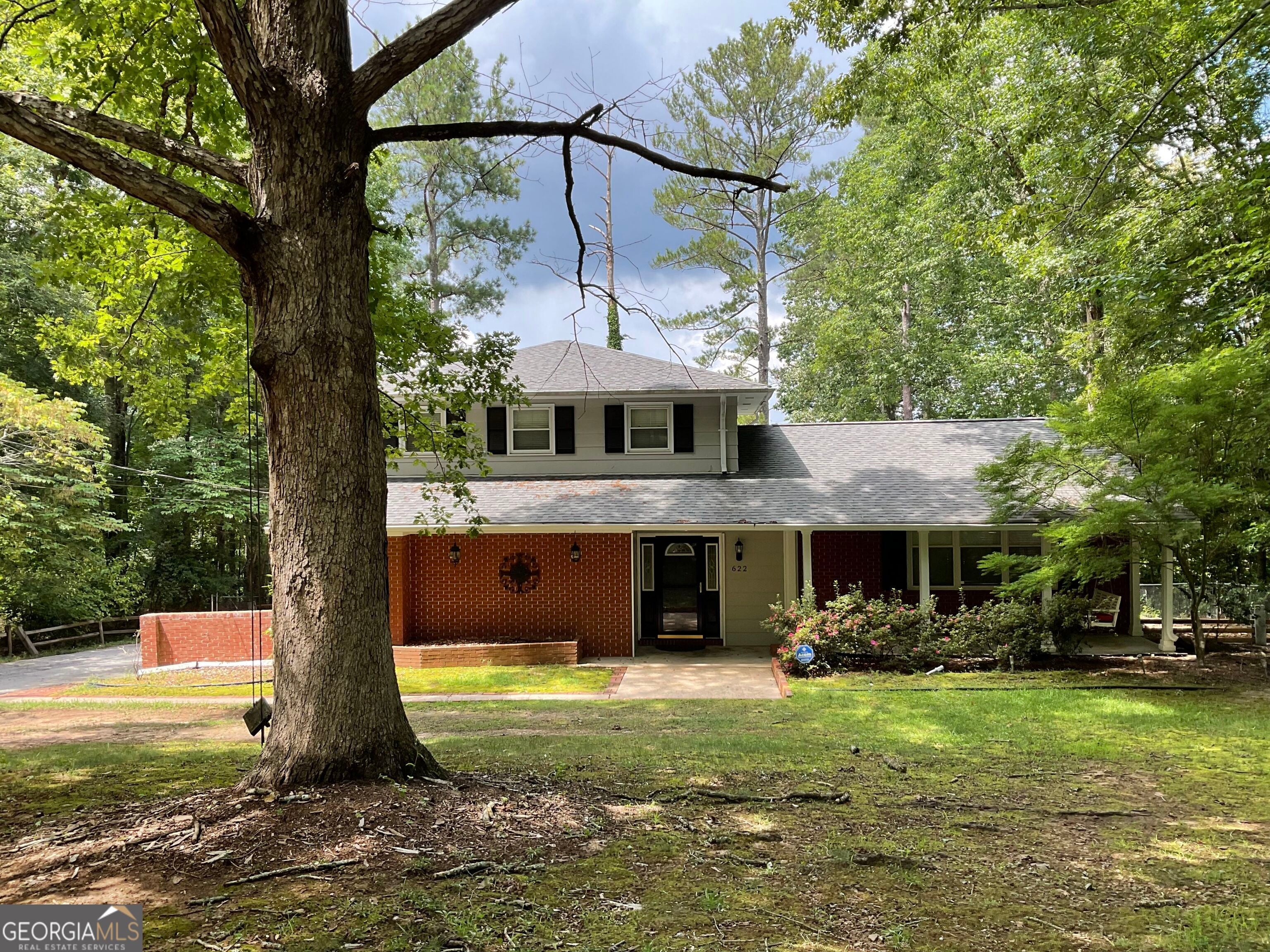 622 Pinecrest Dr — photo
