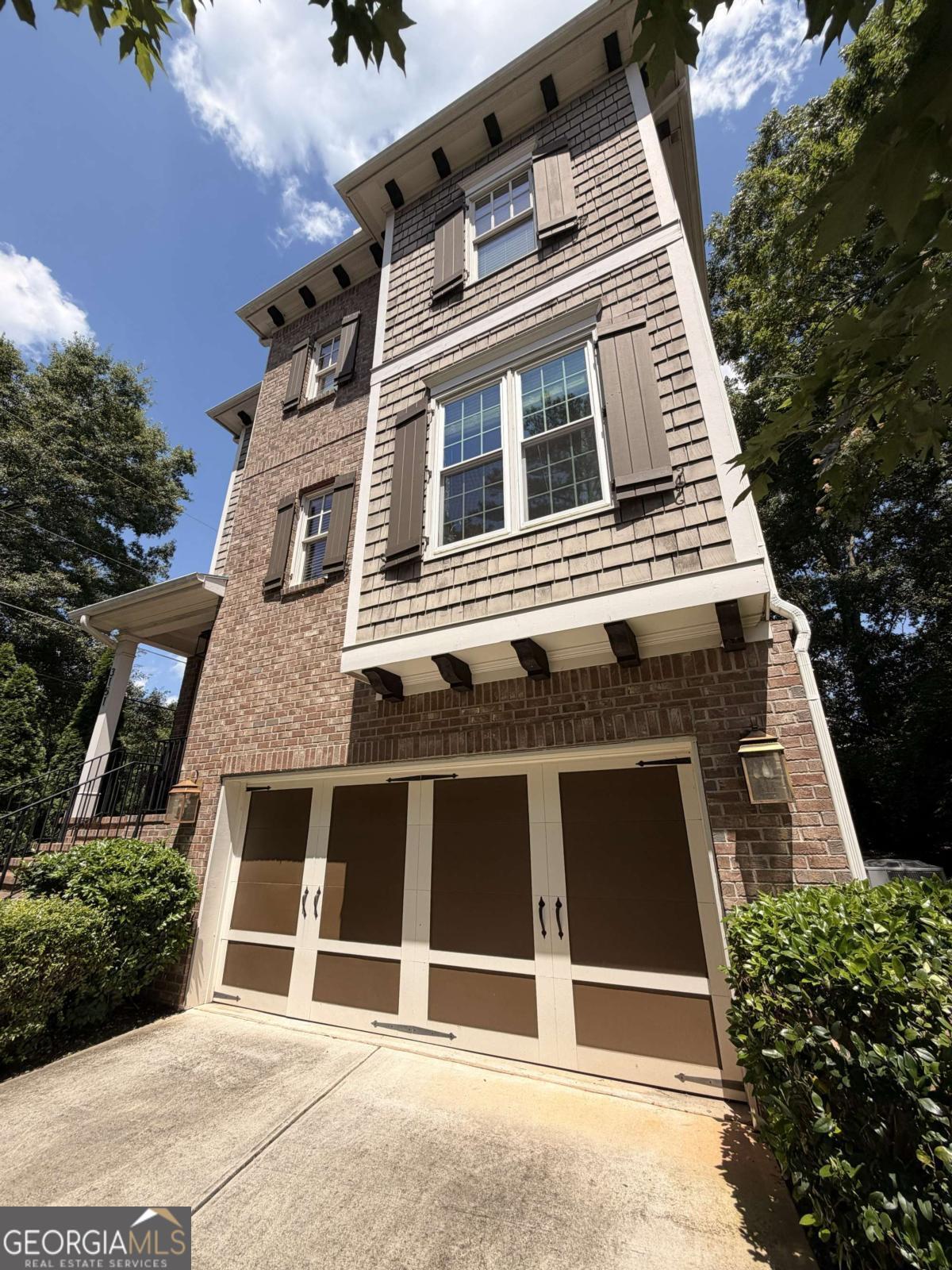 3151 Osborne Rd NE — photo