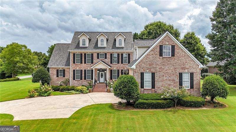 325 Highland Pointe Dr — photo