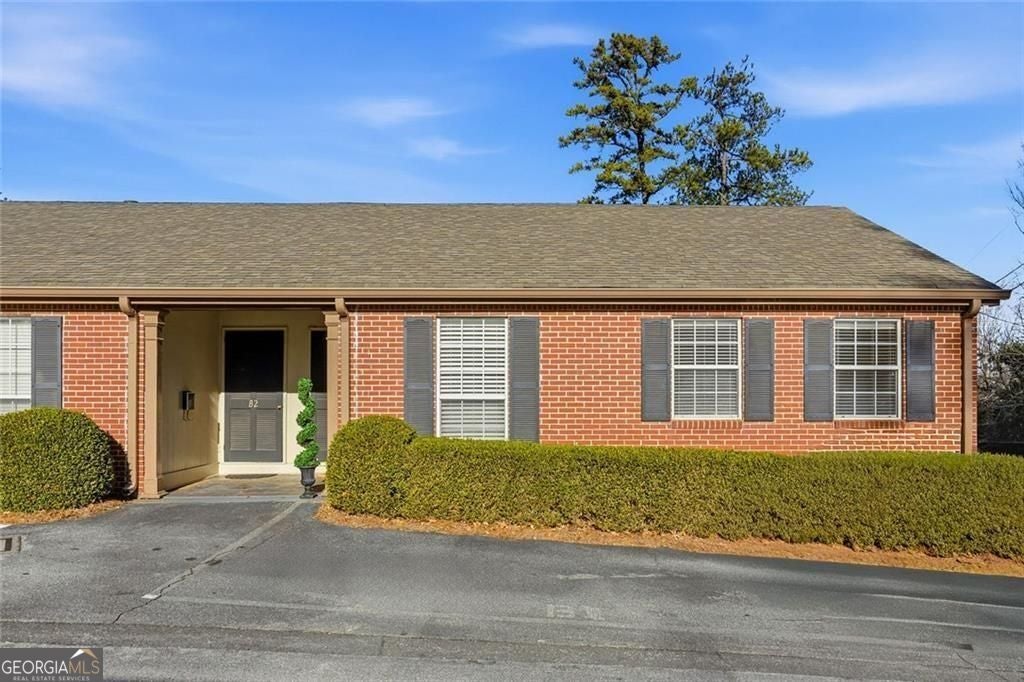 5375 Roswell Rd B1 — photo
