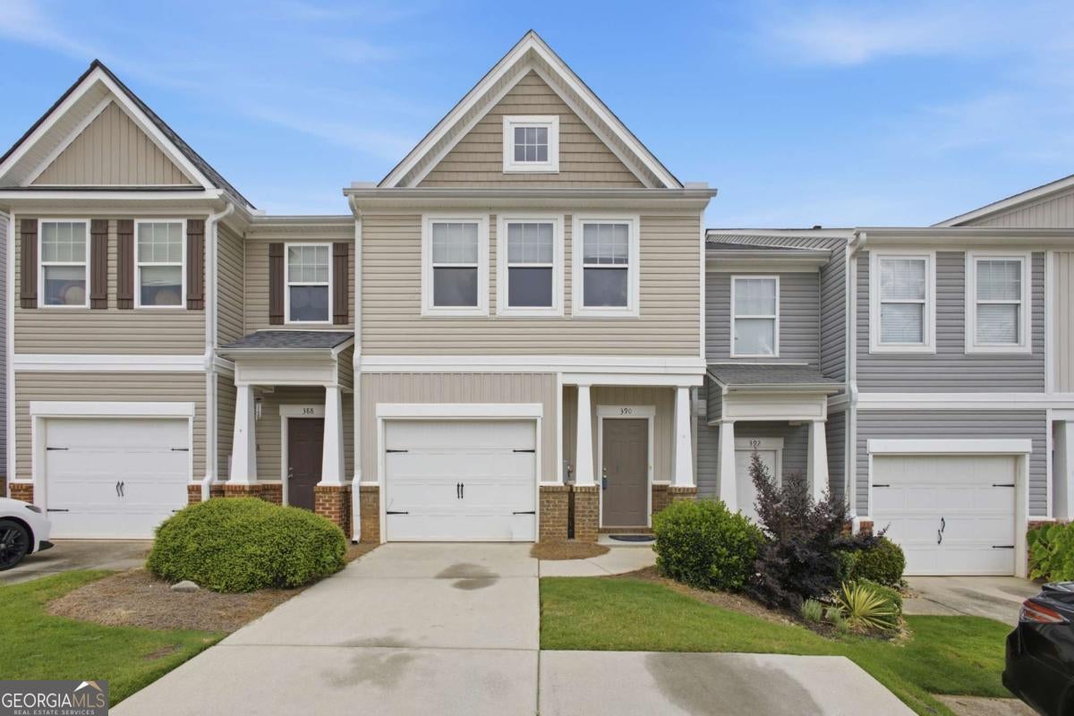 390 Turtle Creek Dr — photo