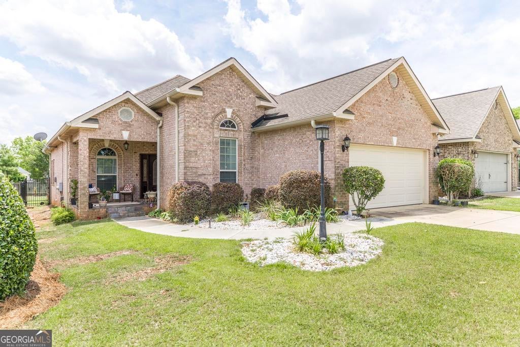 504 Eagle Springs Dr — photo