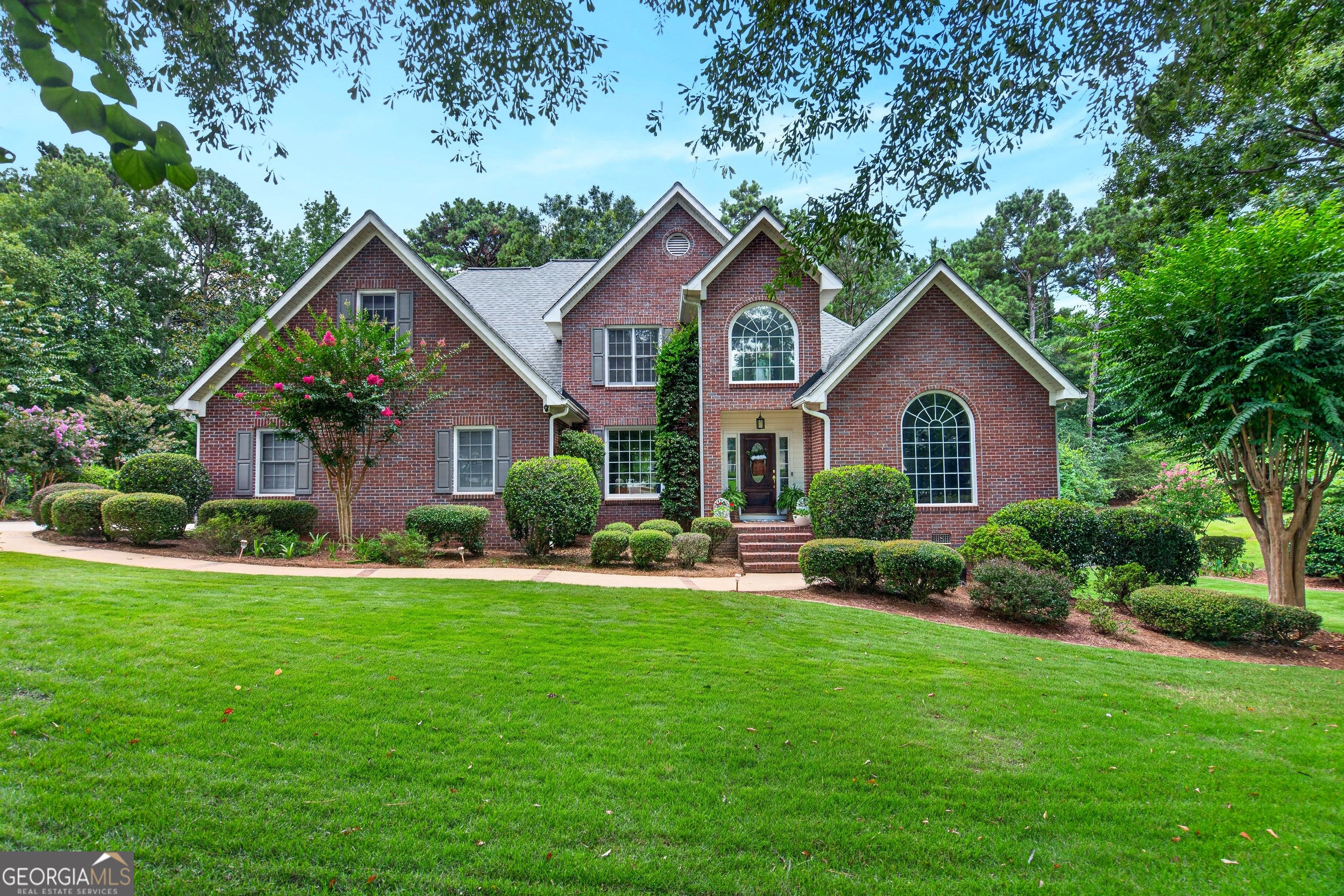 1026 Riverside Dr — photo