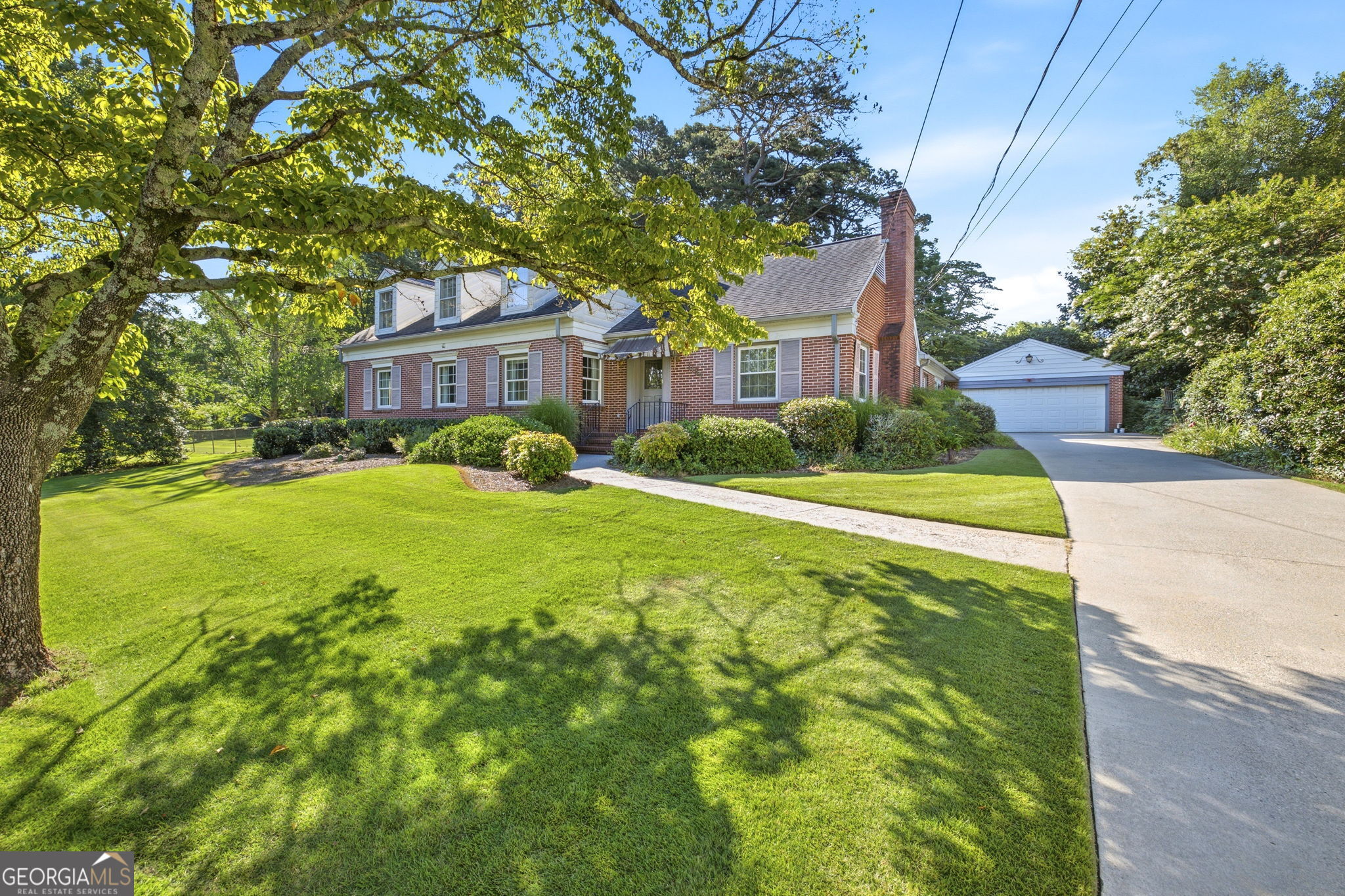 1154 Glenwood Dr — photo