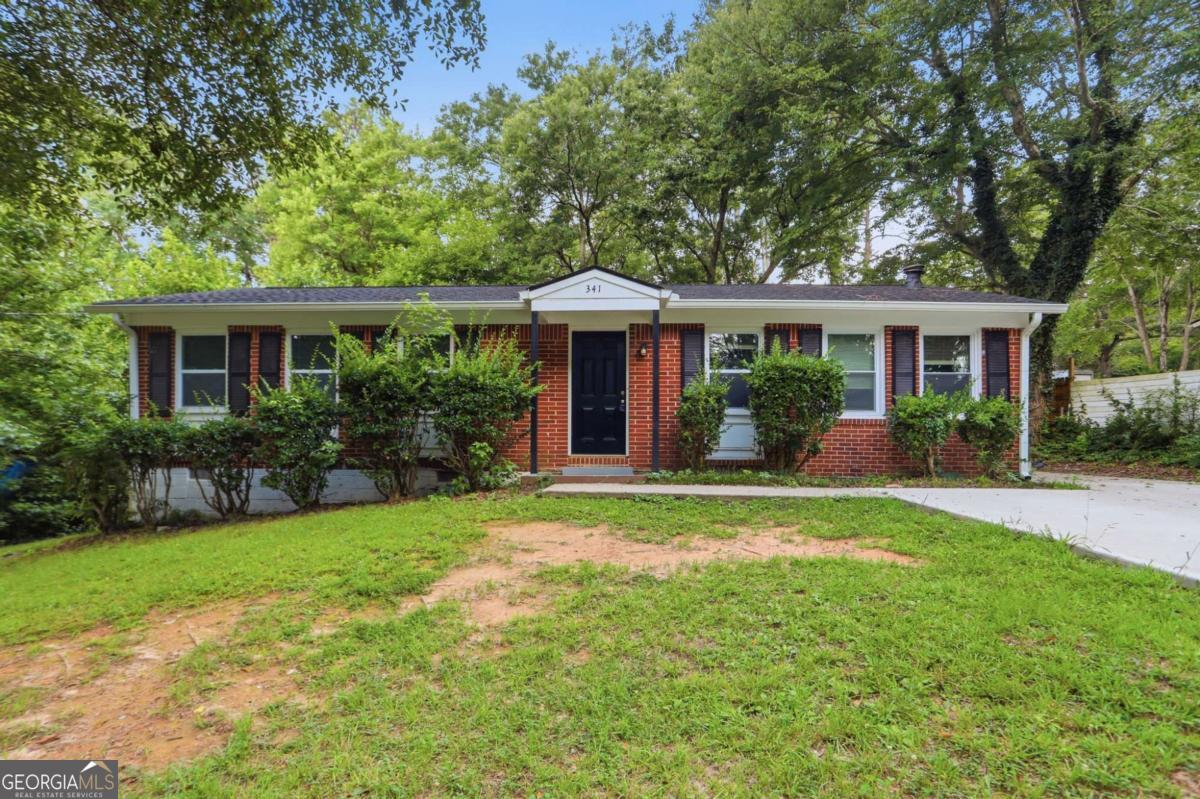 341 Roxbury Dr — photo