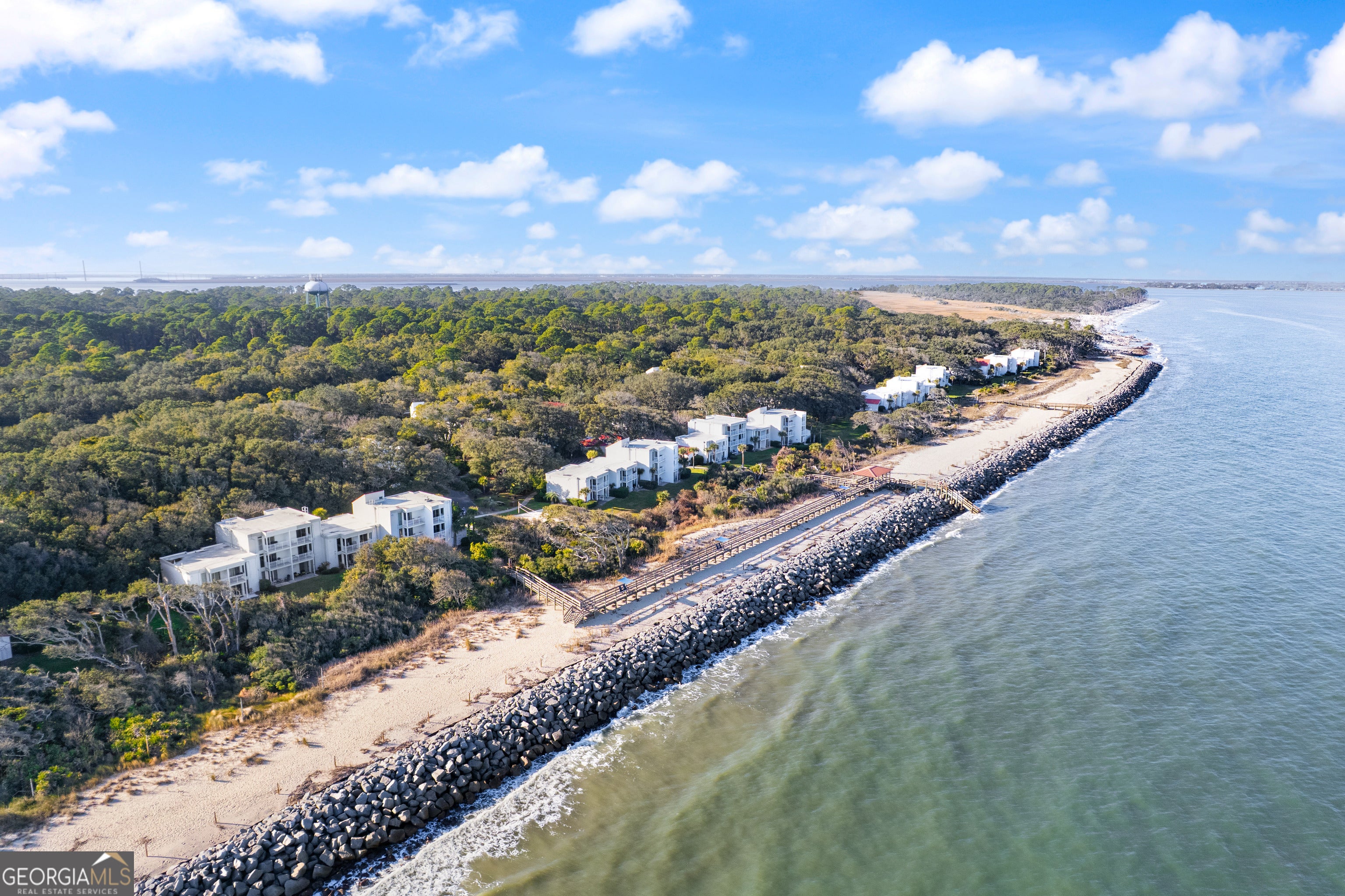 1175 N Beachview Dr — photo