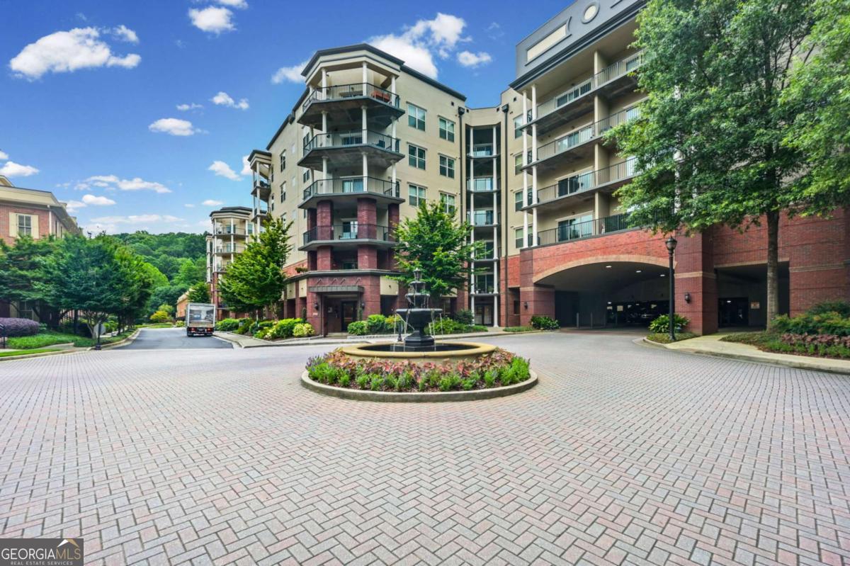 200 River Vista Dr 644 — photo