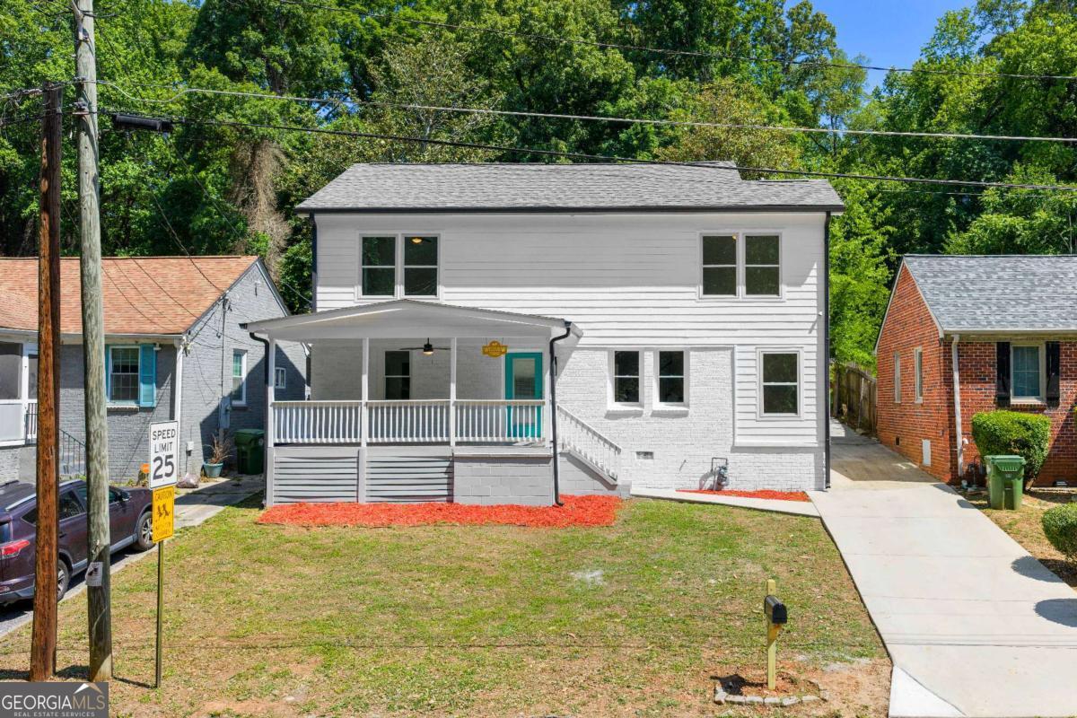 1689 Derry Ave SW — photo