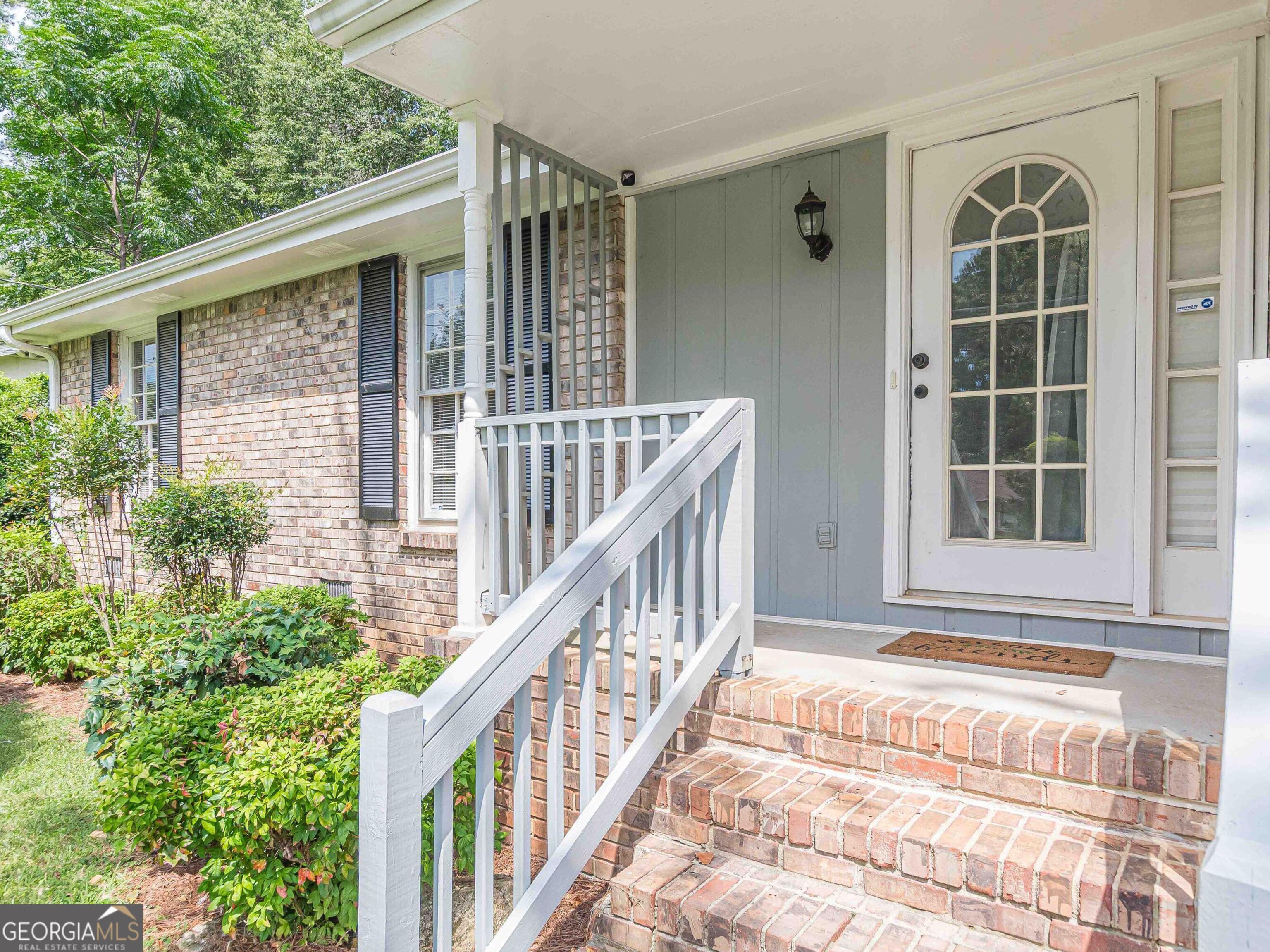 2521 Country Club Dr — photo