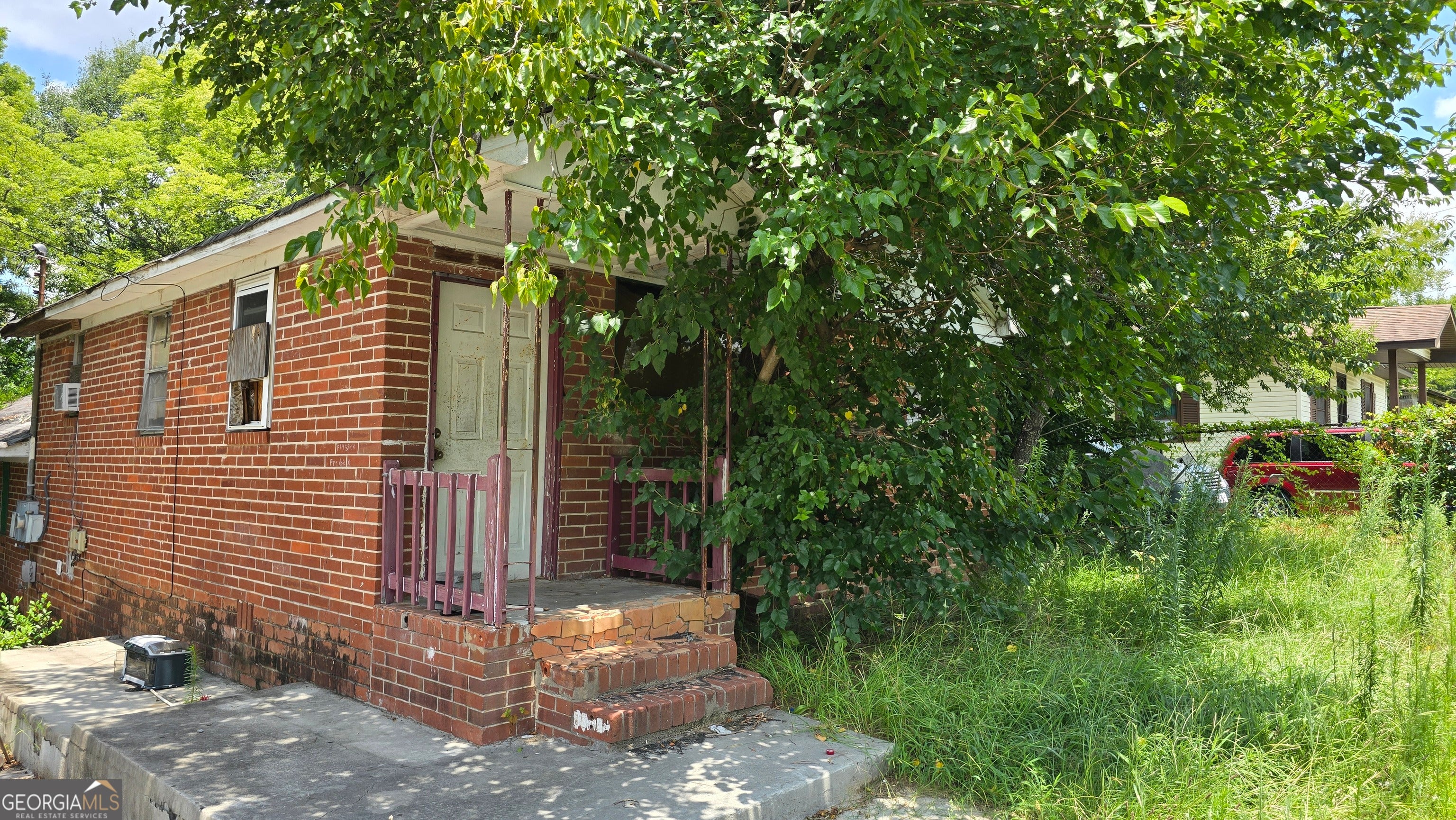527 Moseley Ave — photo