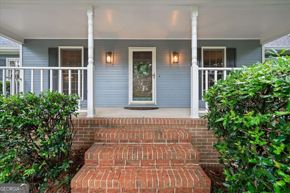 1646 Maple Ridge Drive, Suwanee, GA 30024 — photo 3