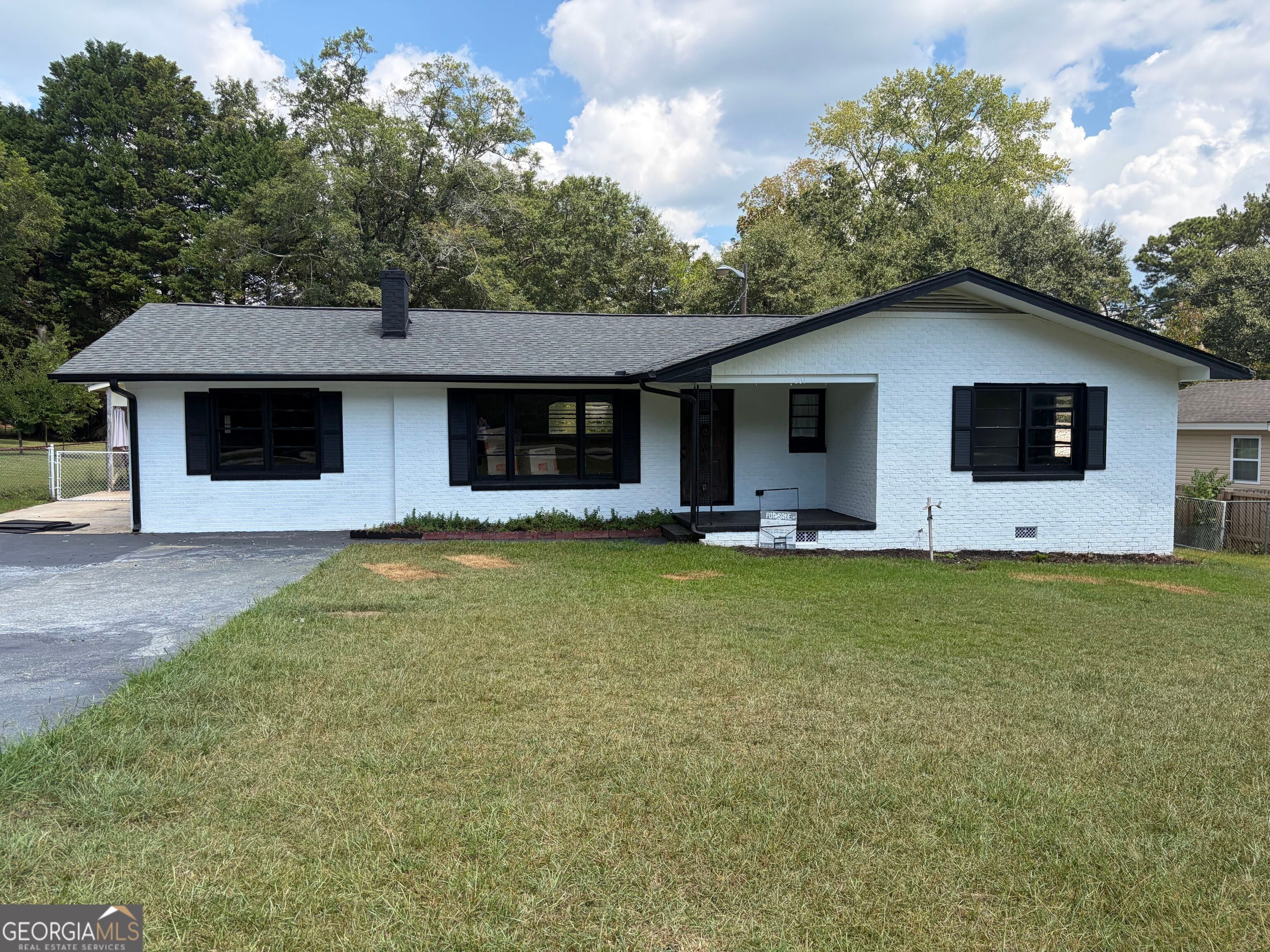 204 Diane Dr — photo