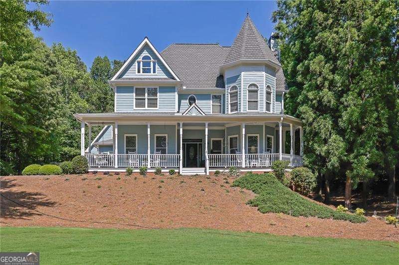 360 Coach House Ln — photo