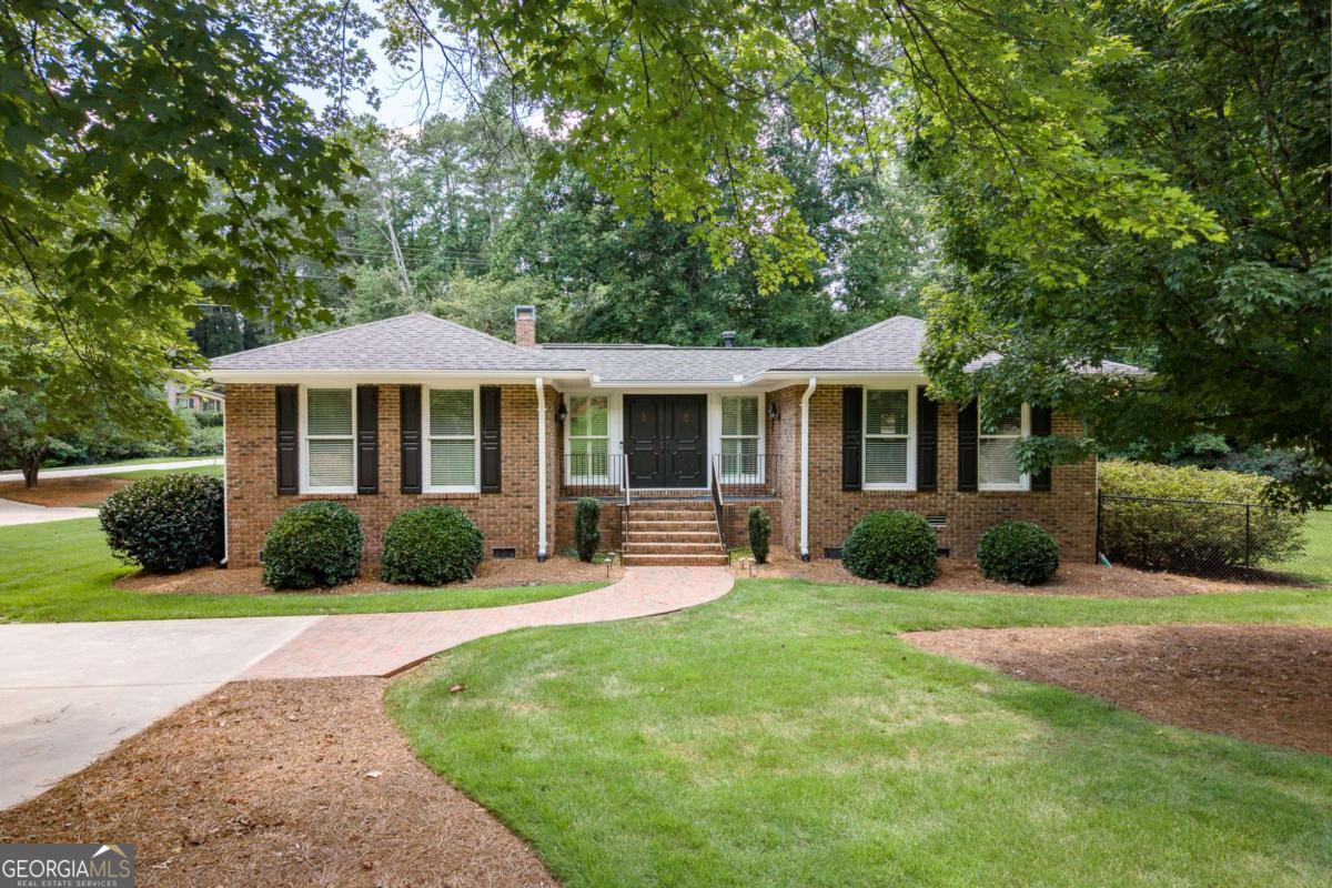115 Valleywood Dr — photo