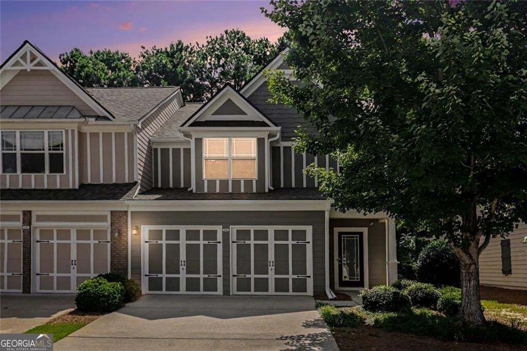240 Parc View Ln — photo