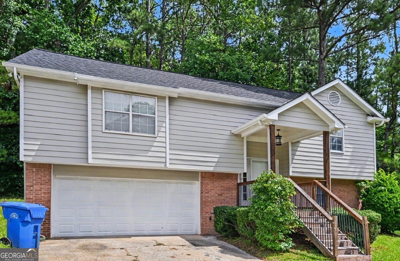 2102 Sandtree Ct SW — photo