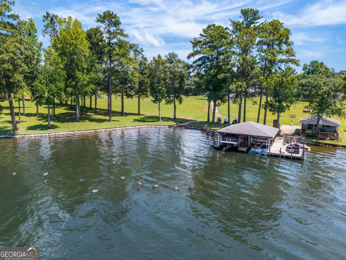138 SE Spurgeon Dr — photo