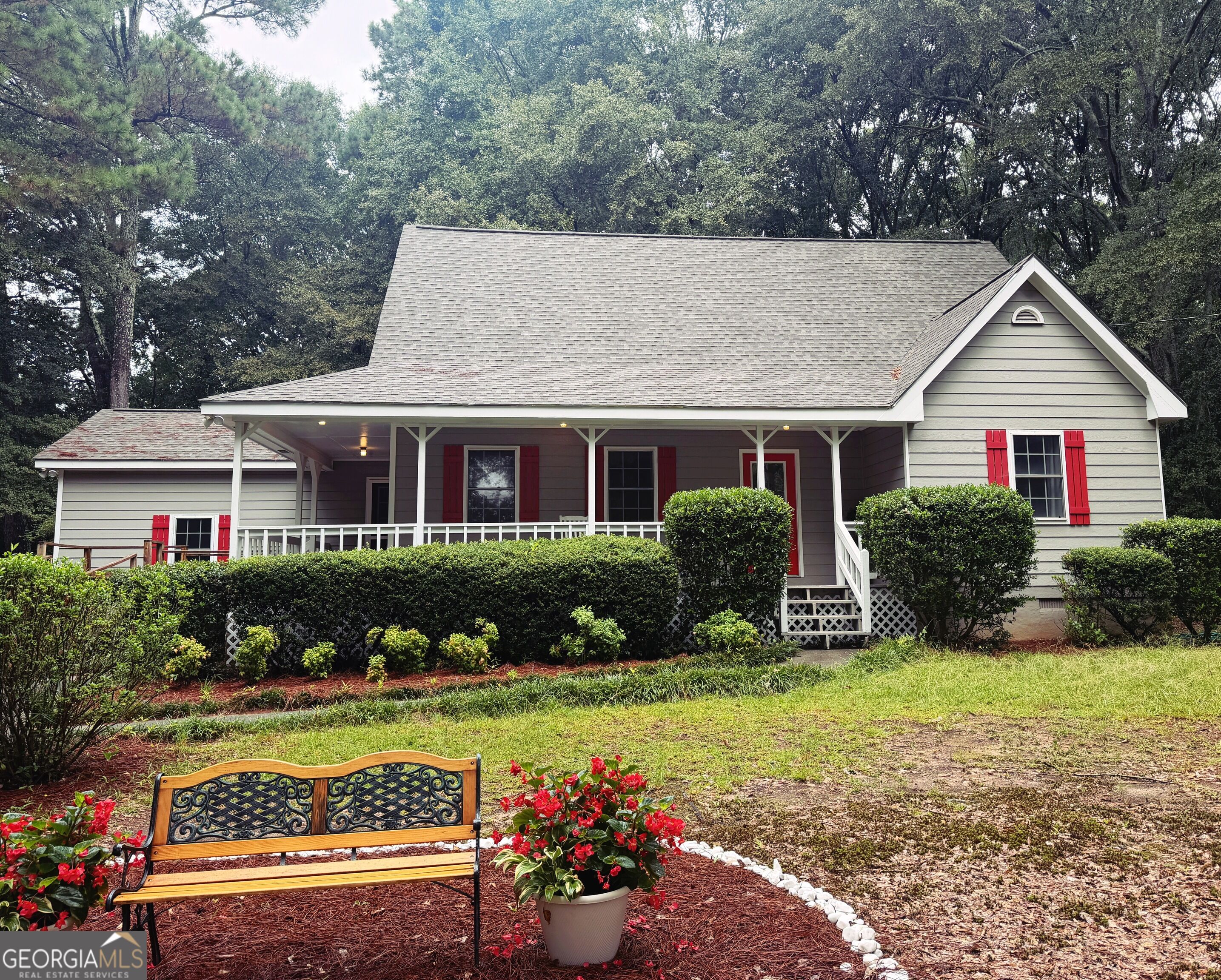 1804 Deer Ct — photo
