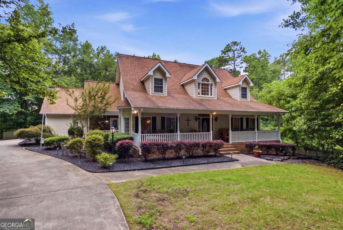 1220 Peachtree Rd — photo